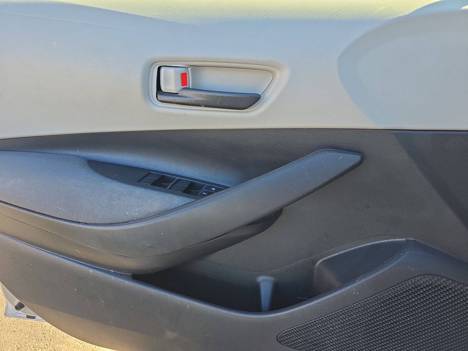 2022 Toyota Corolla LE FWD
