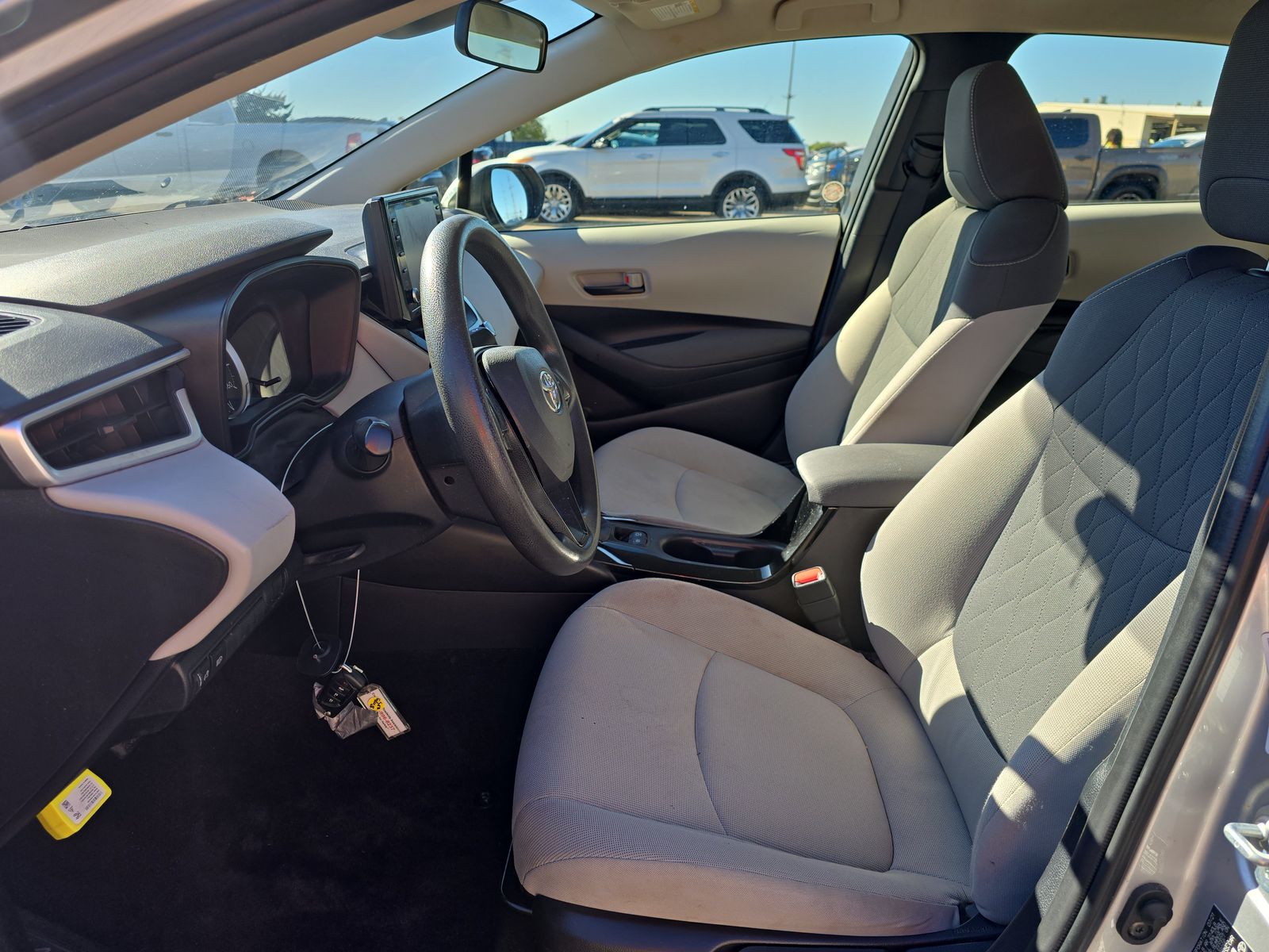 2022 Toyota Corolla LE FWD