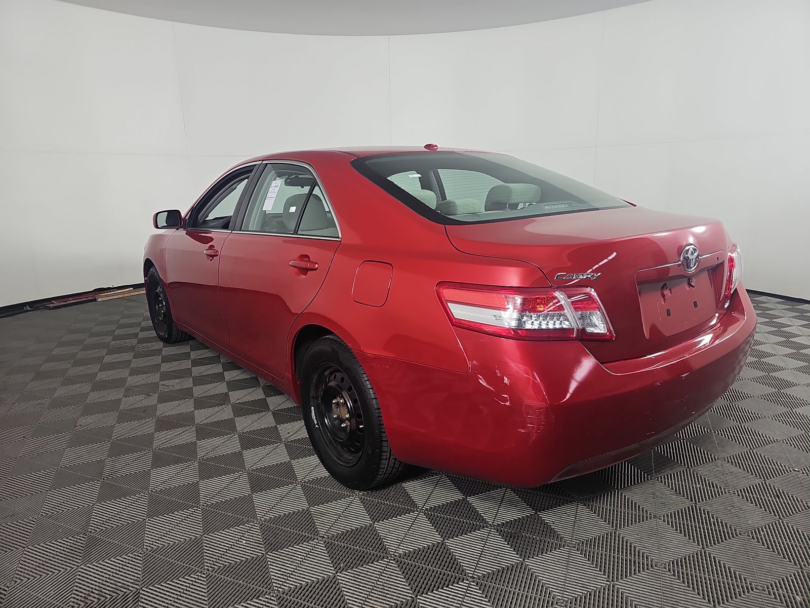 2011 Toyota Camry LE FWD