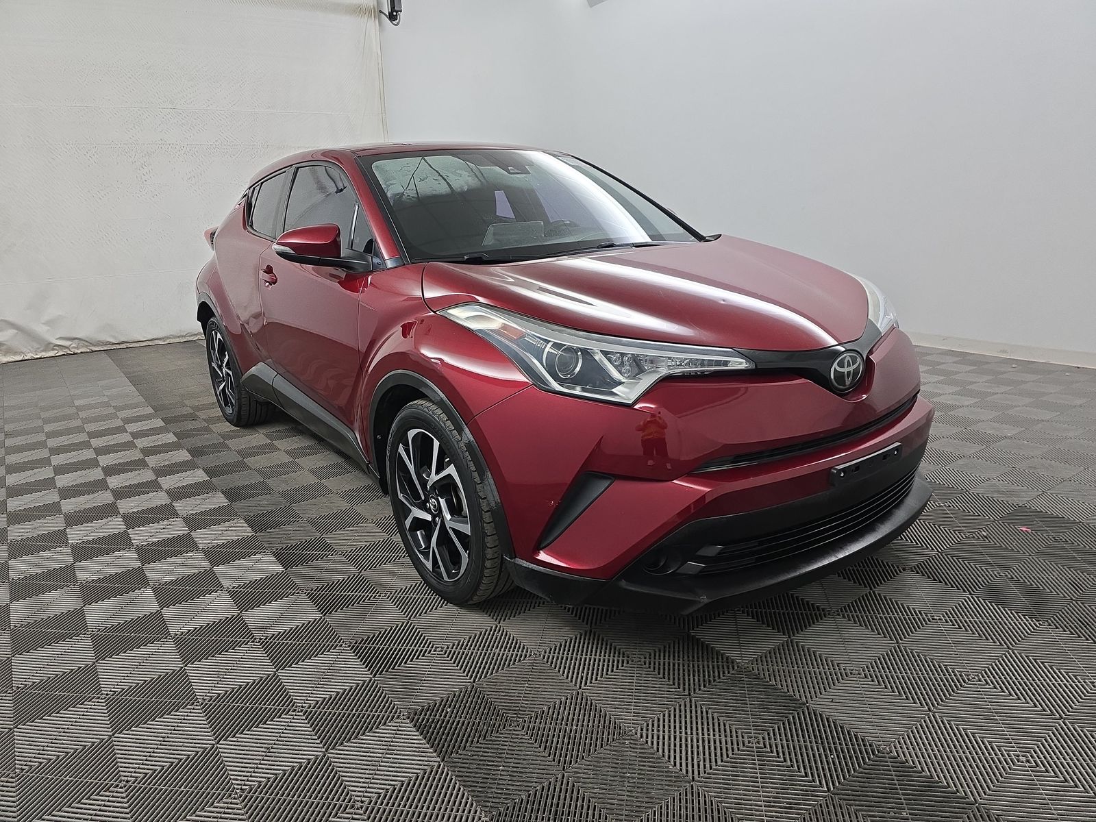 2019 Toyota C-HR XLE FWD