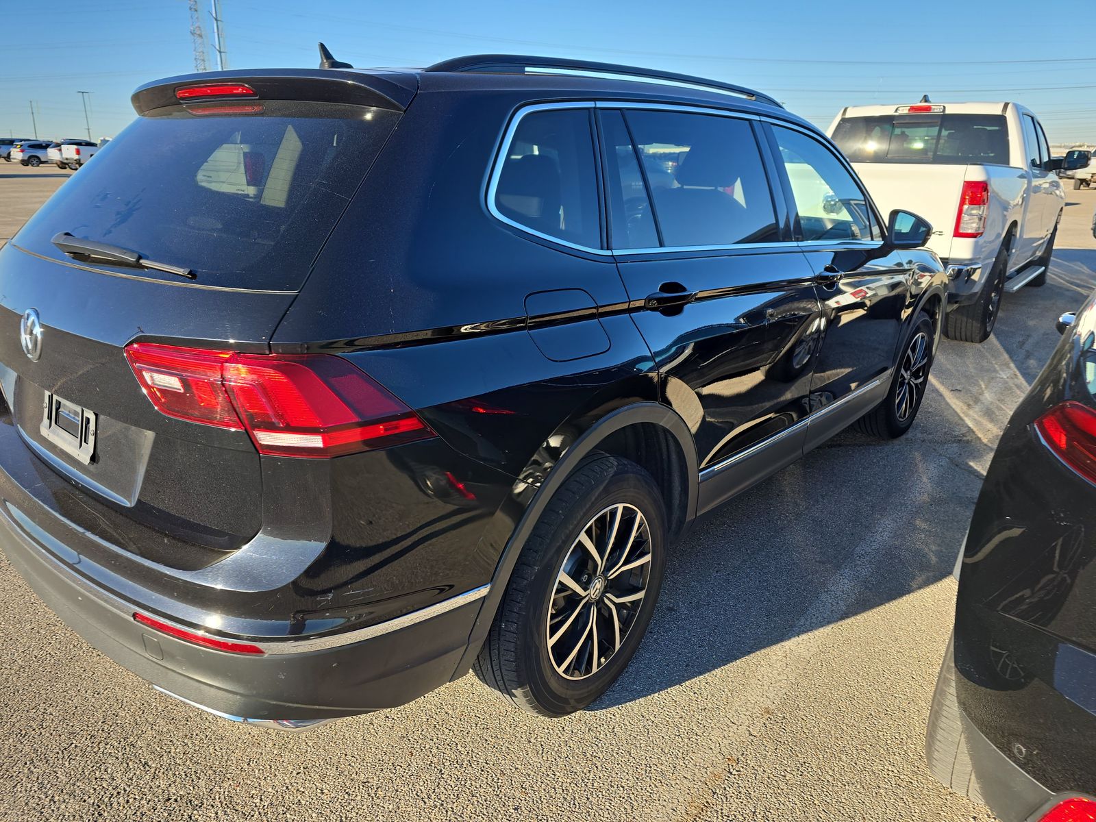 2021 Volkswagen Tiguan 2.0T SE FWD