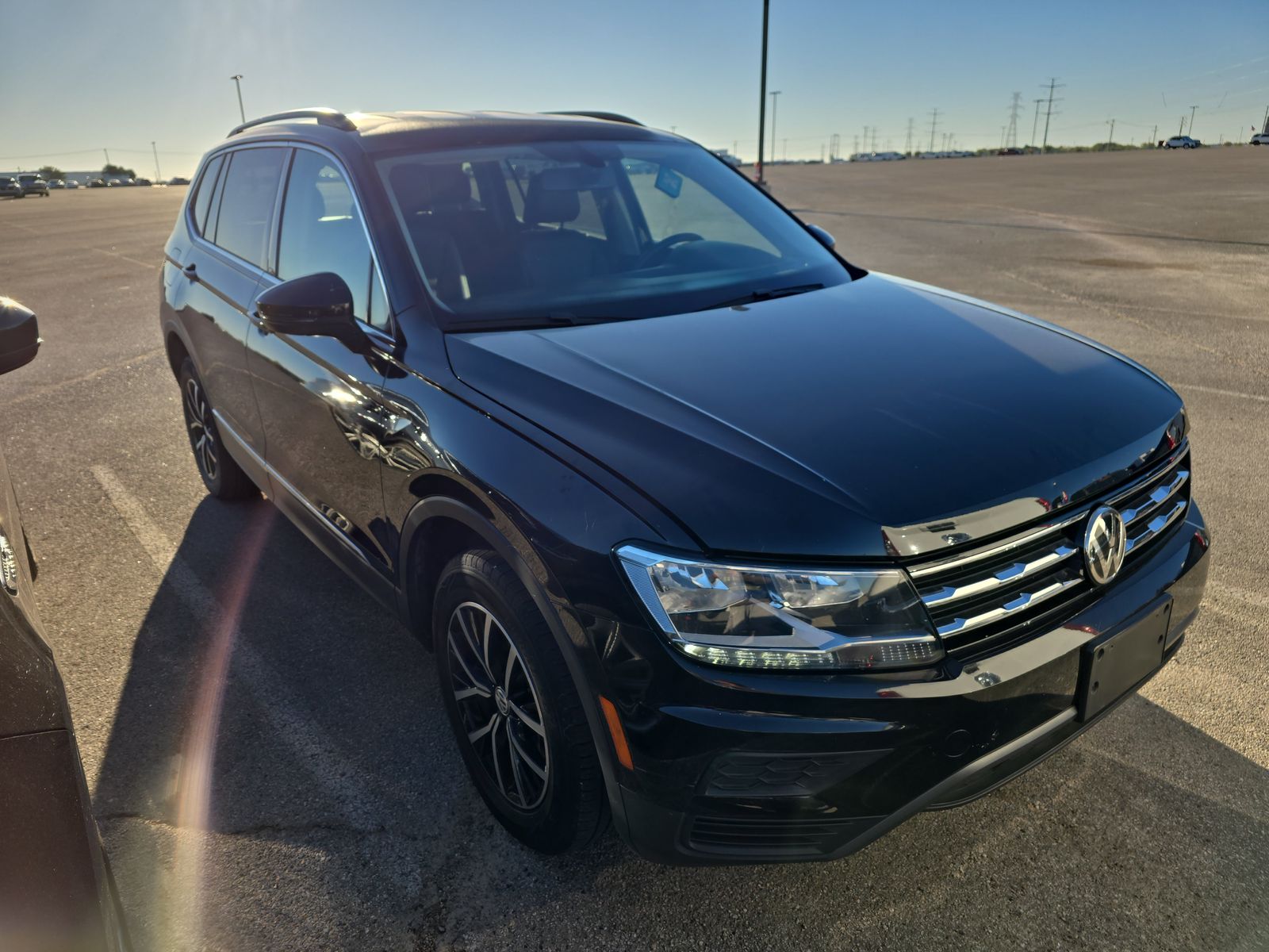 2021 Volkswagen Tiguan 2.0T SE FWD