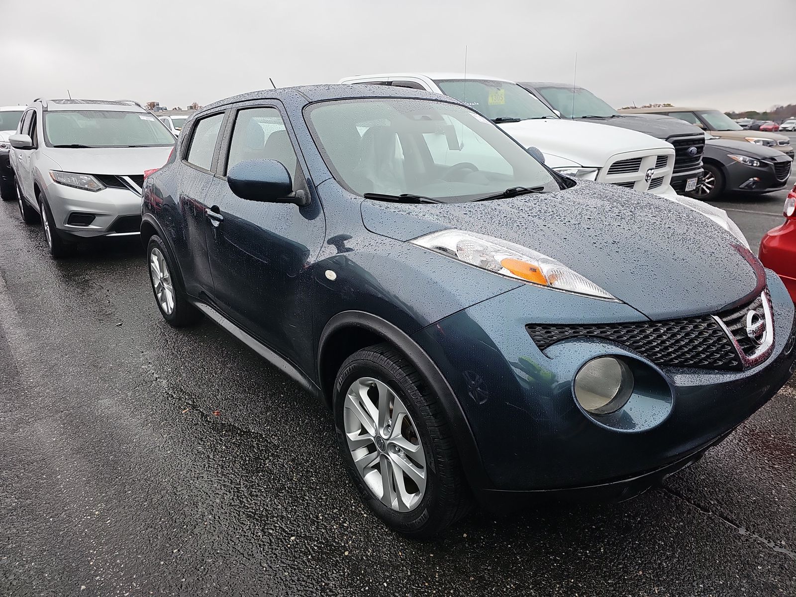 2014 Nissan JUKE S AWD