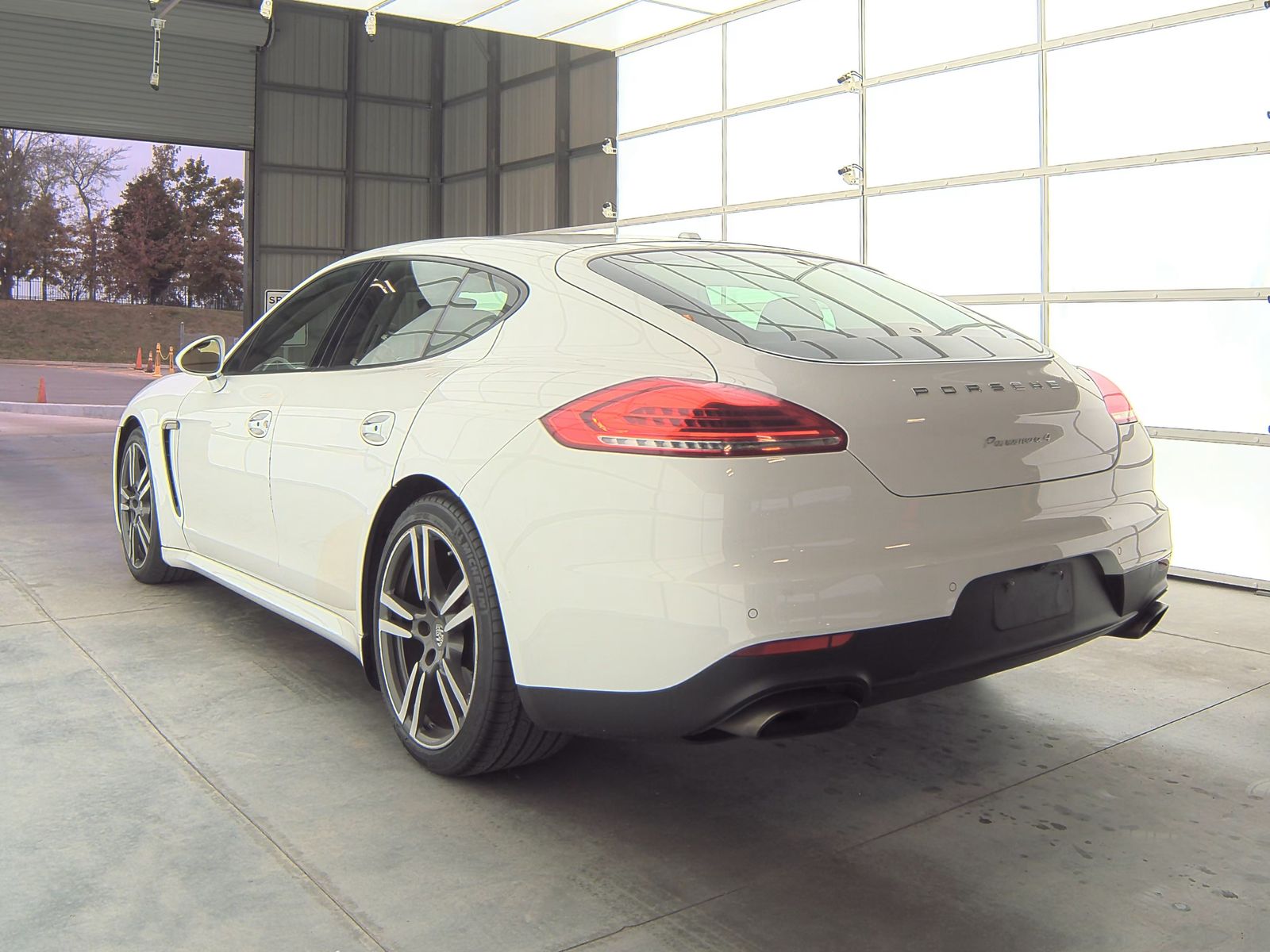 2015 Porsche Panamera 4 AWD