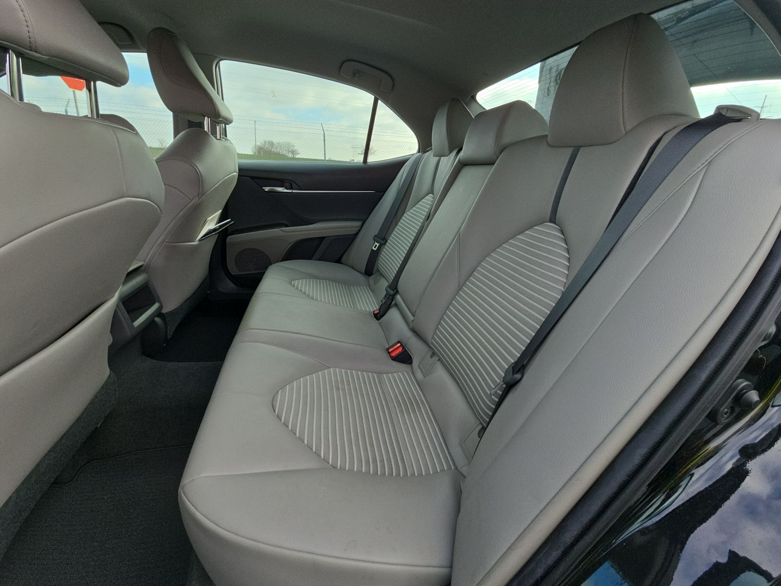 2021 Toyota Camry SE FWD