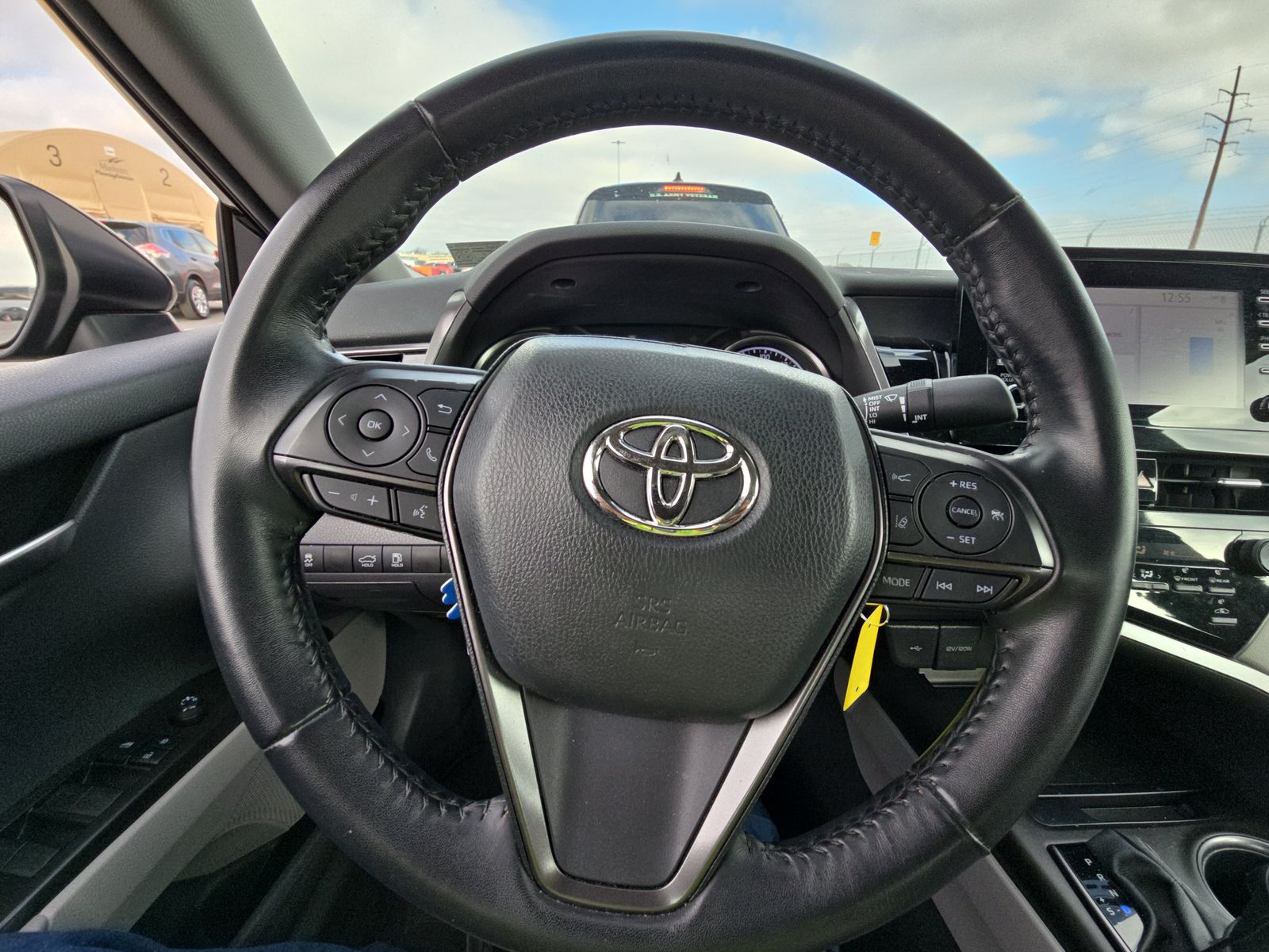 2021 Toyota Camry SE FWD