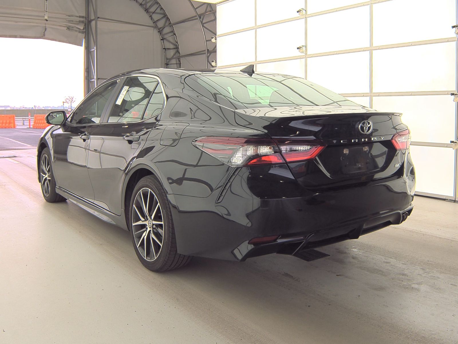 2021 Toyota Camry SE FWD