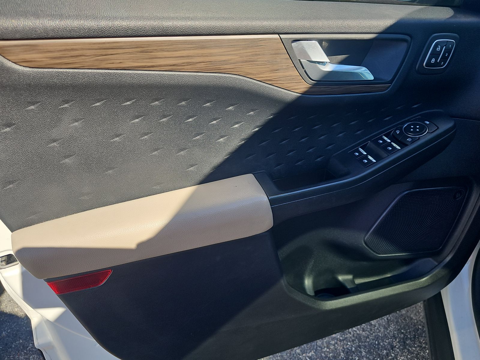 2020 Ford Escape Titanium AWD