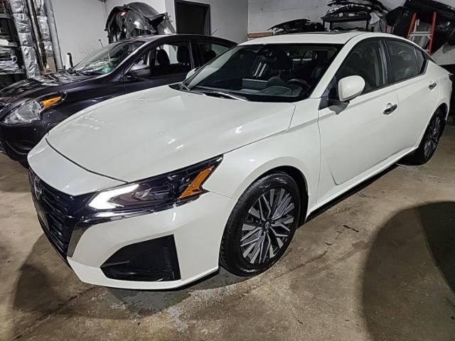 2023 Nissan Altima SV