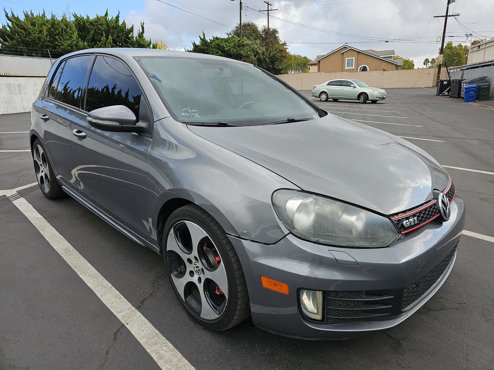 2012 Volkswagen Golf GTI 2.0T FWD