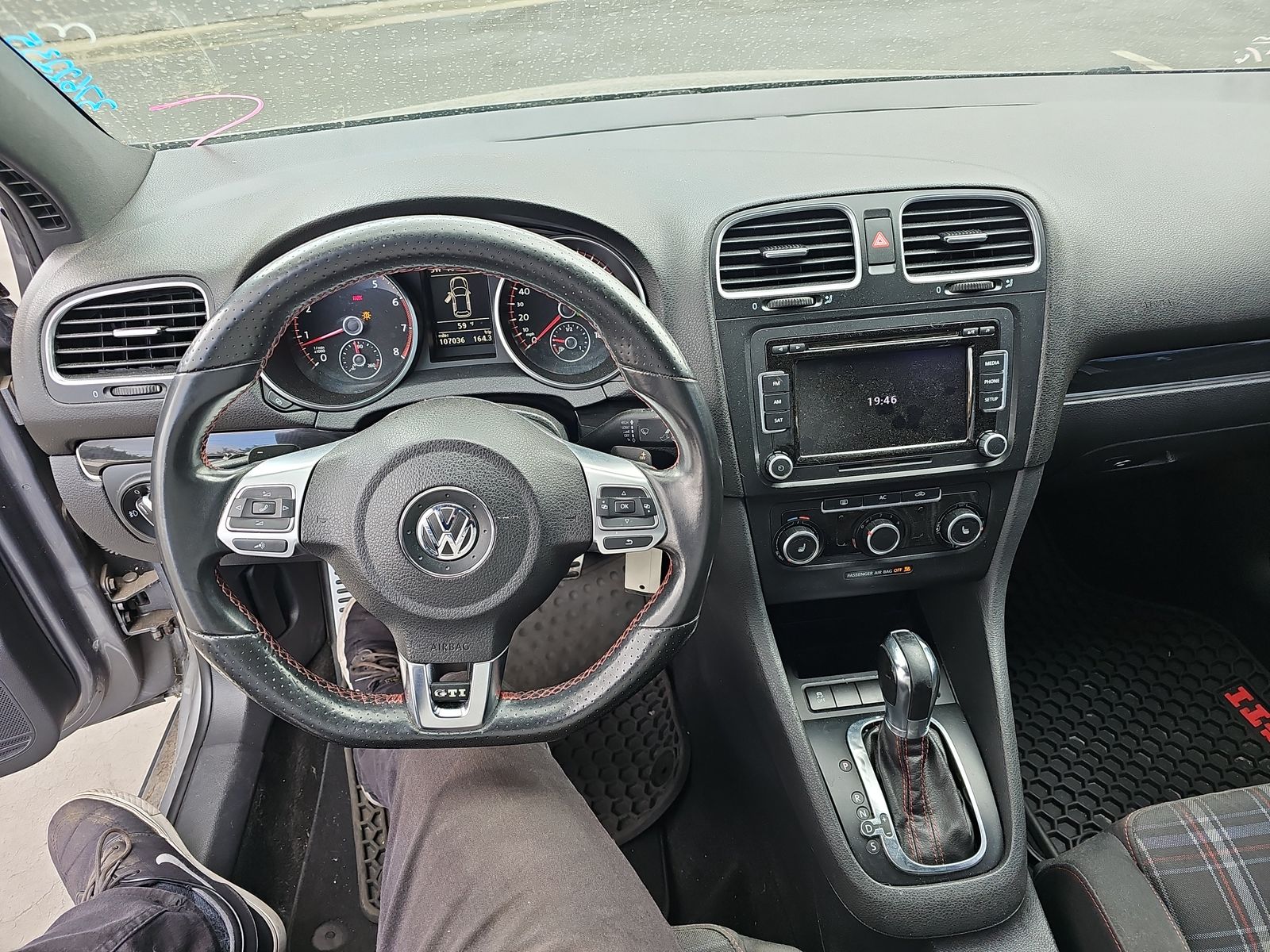 2012 Volkswagen Golf GTI 2.0T FWD