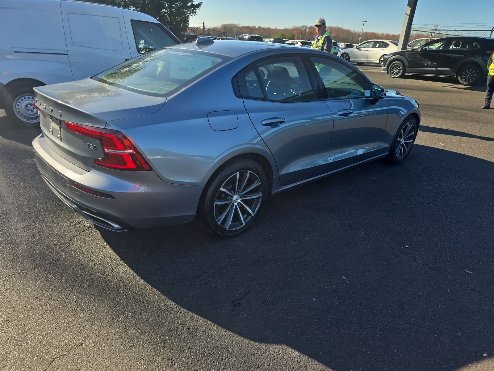 2021 Volvo S60 T5 Momentum AWD