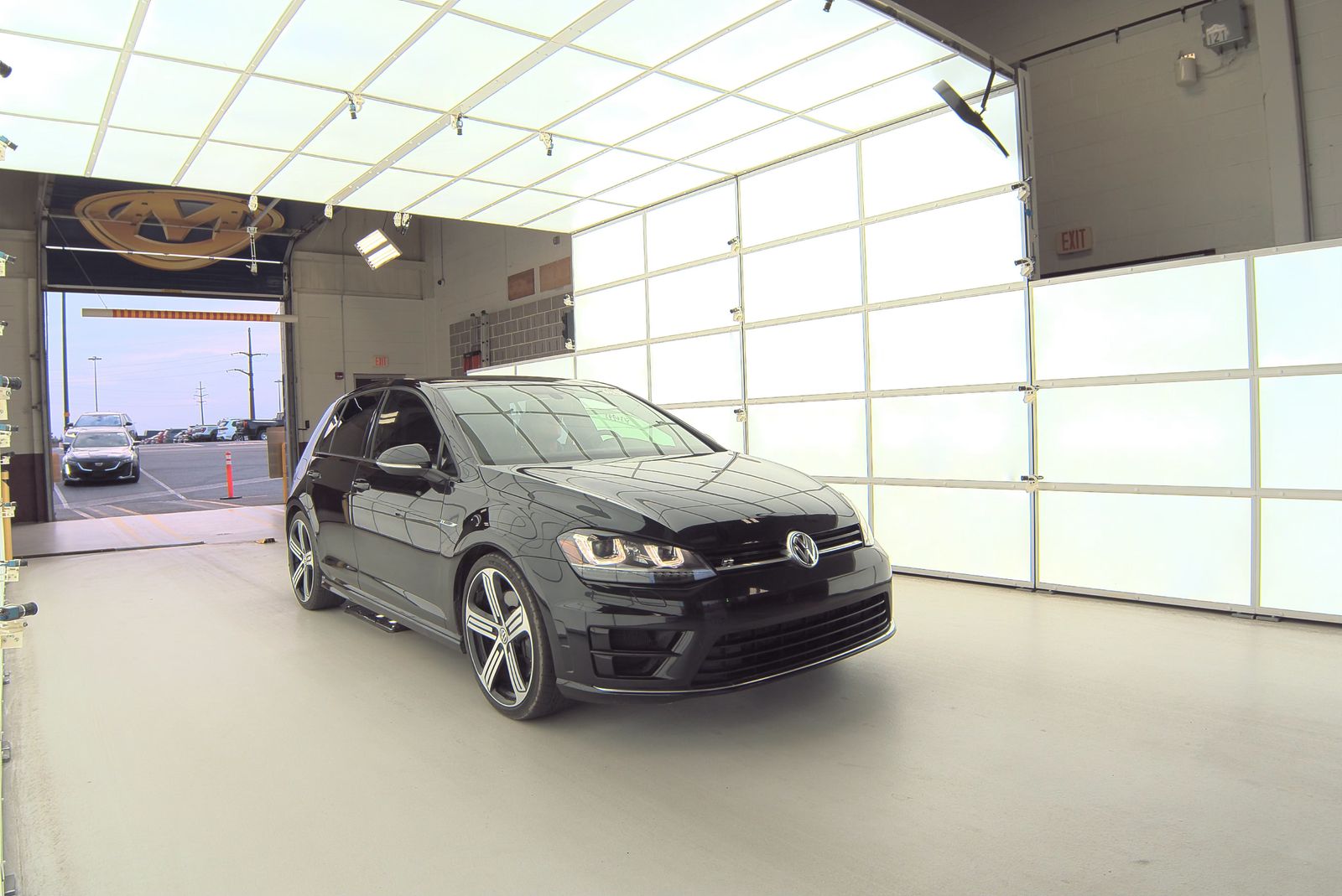 2016 Volkswagen Golf R 2.0T AWD