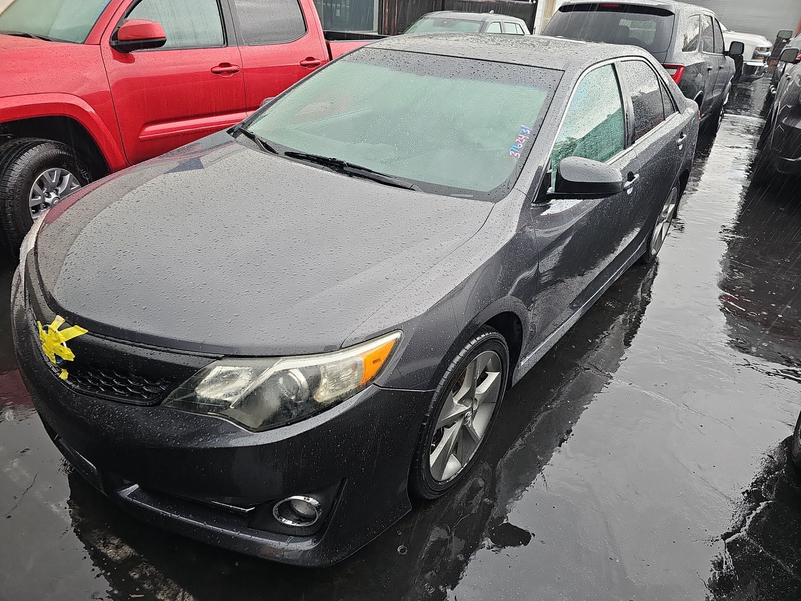 2012 Toyota Camry SE FWD