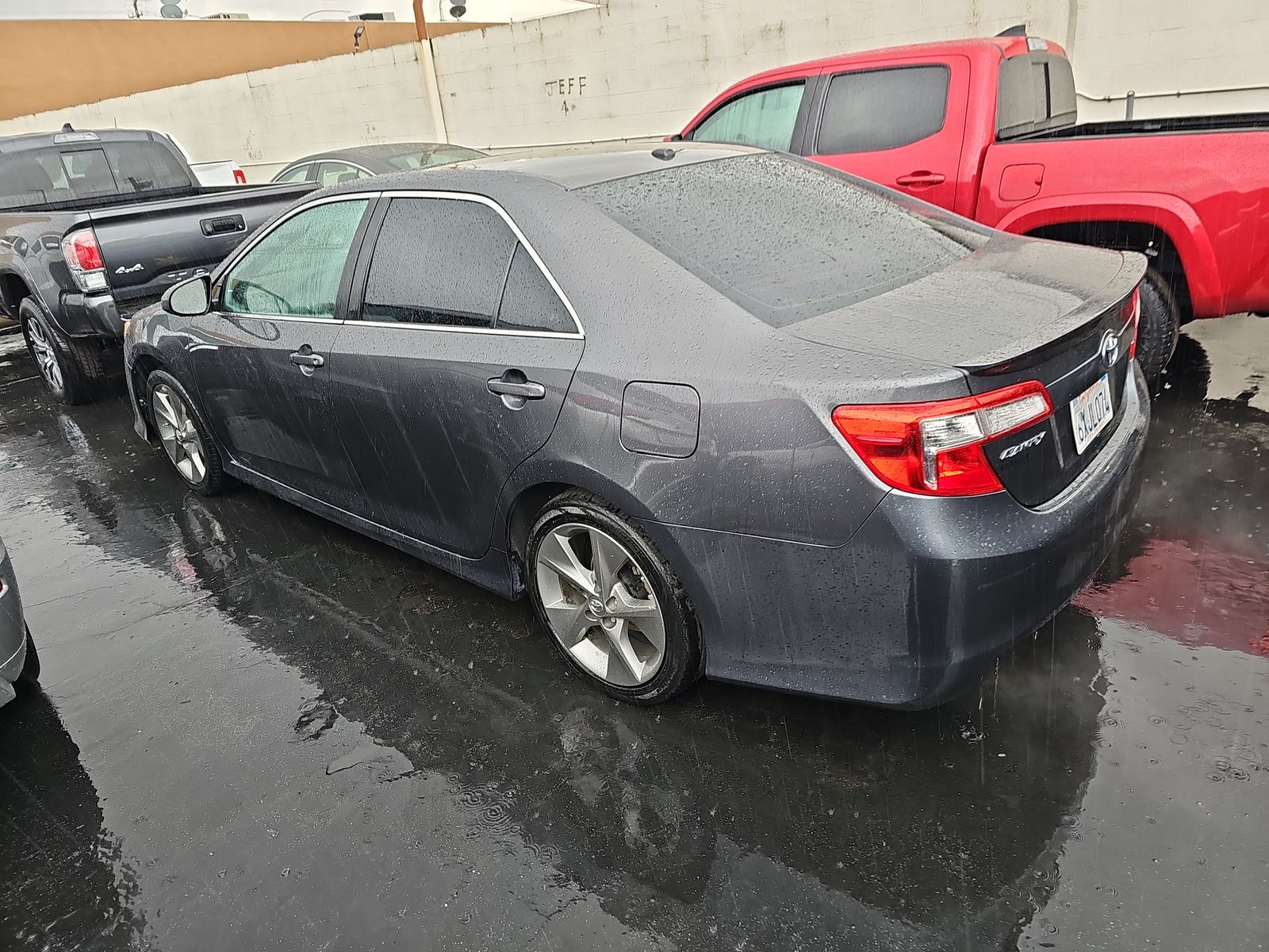 2012 Toyota Camry SE FWD