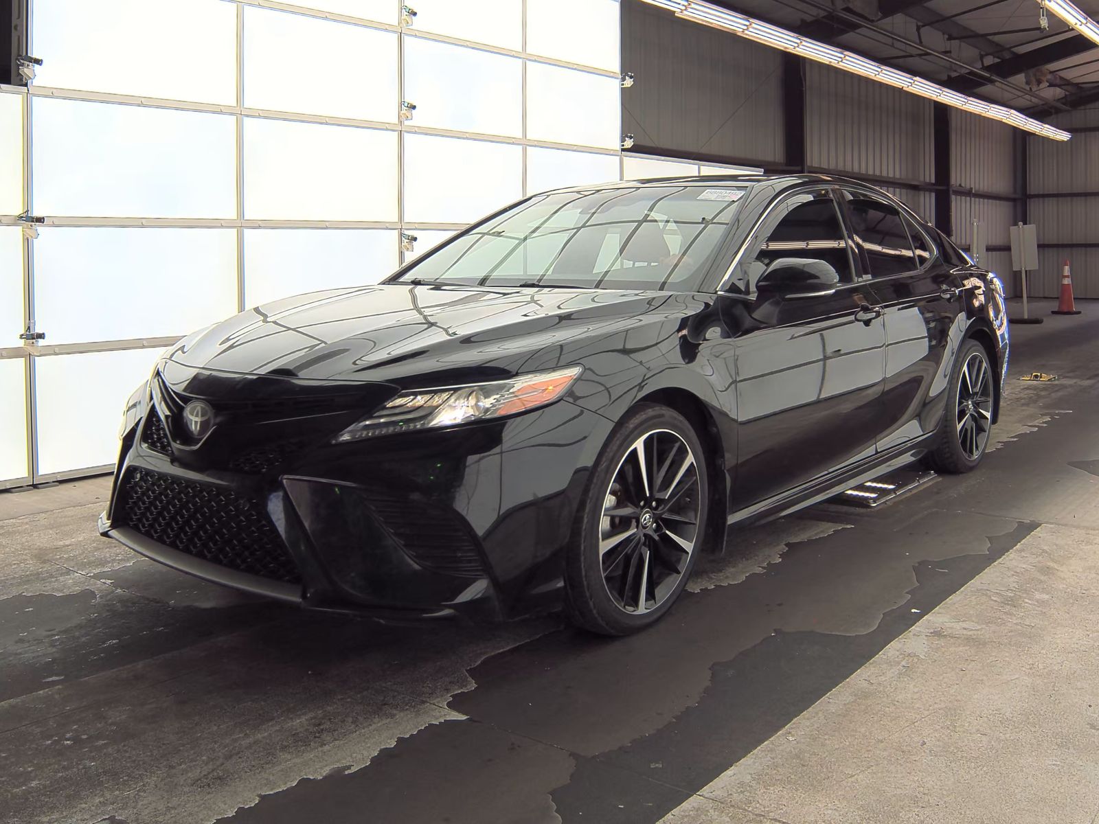 2018 Toyota Camry XSE FWD