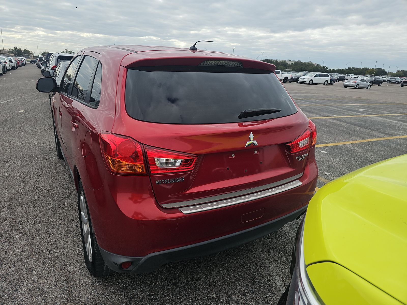 2014 Mitsubishi Outlander Sport ES FWD