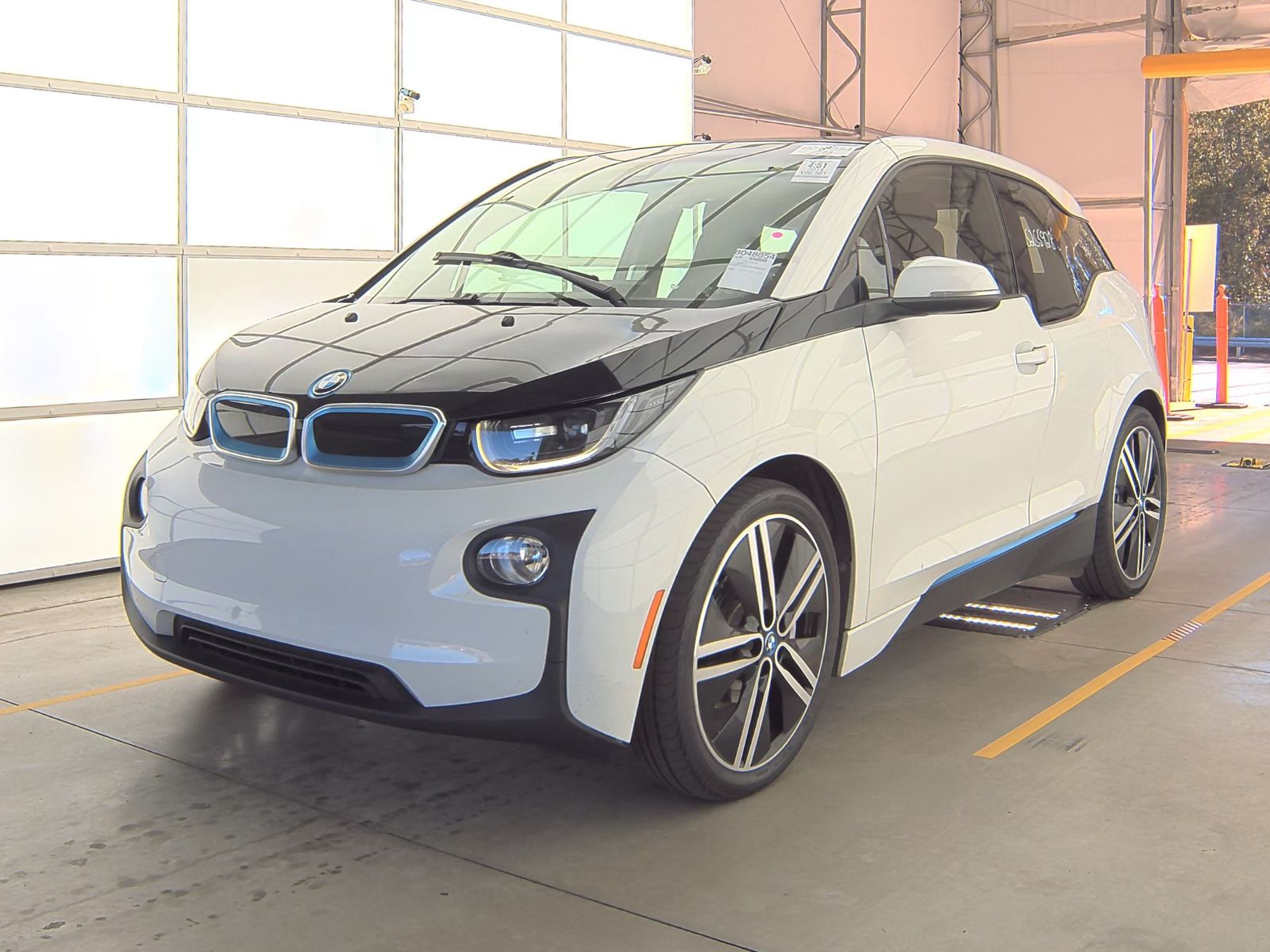 2014 BMW i3 w/Rear Doors TERA WORLD