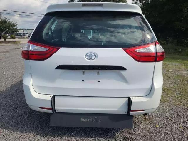 2016 Toyota Sienna L 7-Passenger 119.3