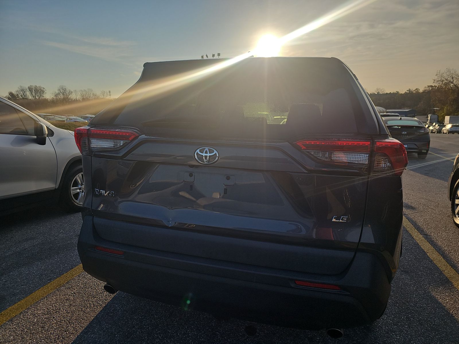 2021 Toyota RAV4 LE FWD