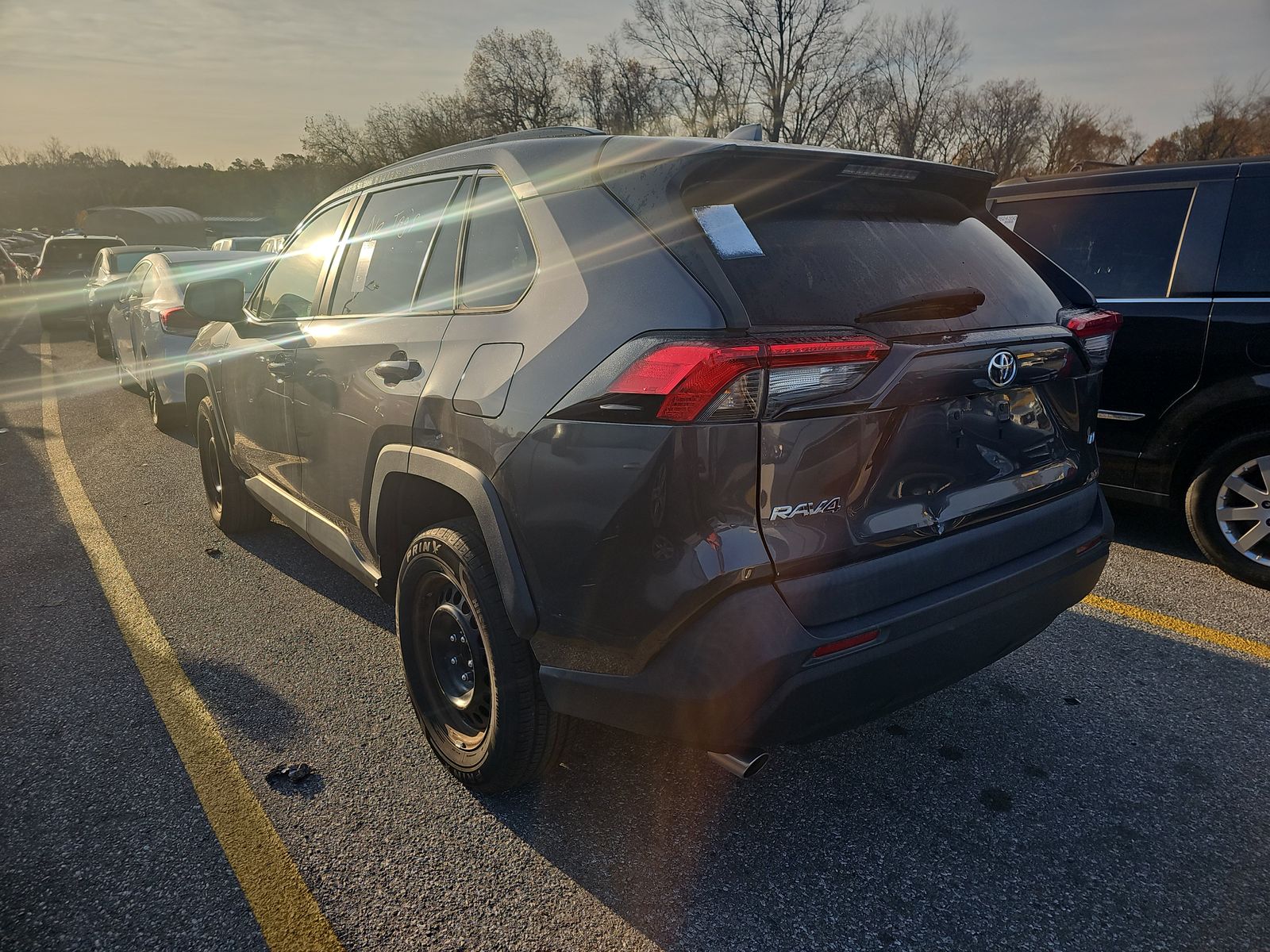 2021 Toyota RAV4 LE FWD