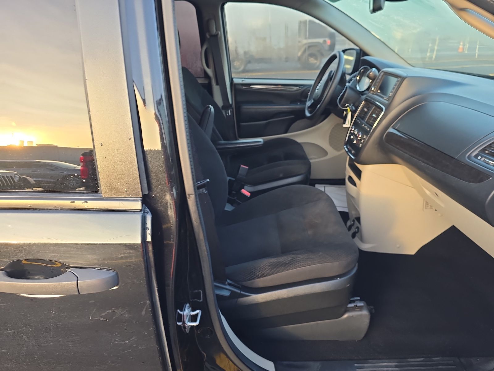 2019 Dodge Grand Caravan SE FWD