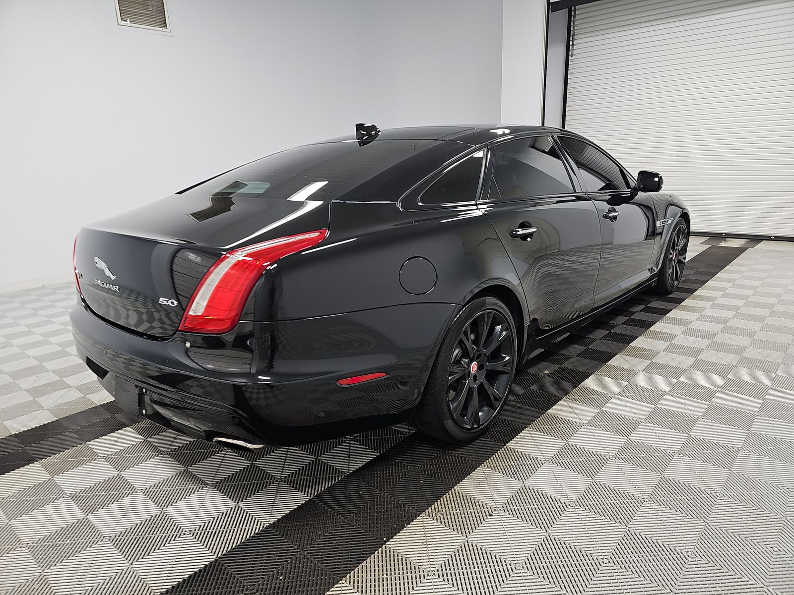 2016 Jaguar XJ L Supercharged RWD