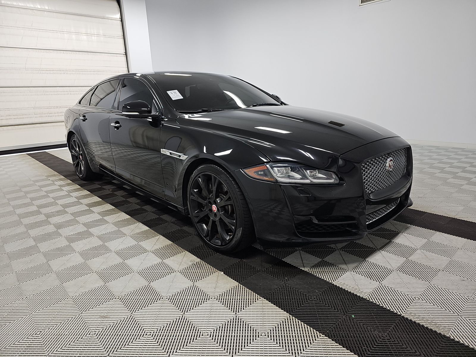 2016 Jaguar XJ L Supercharged RWD