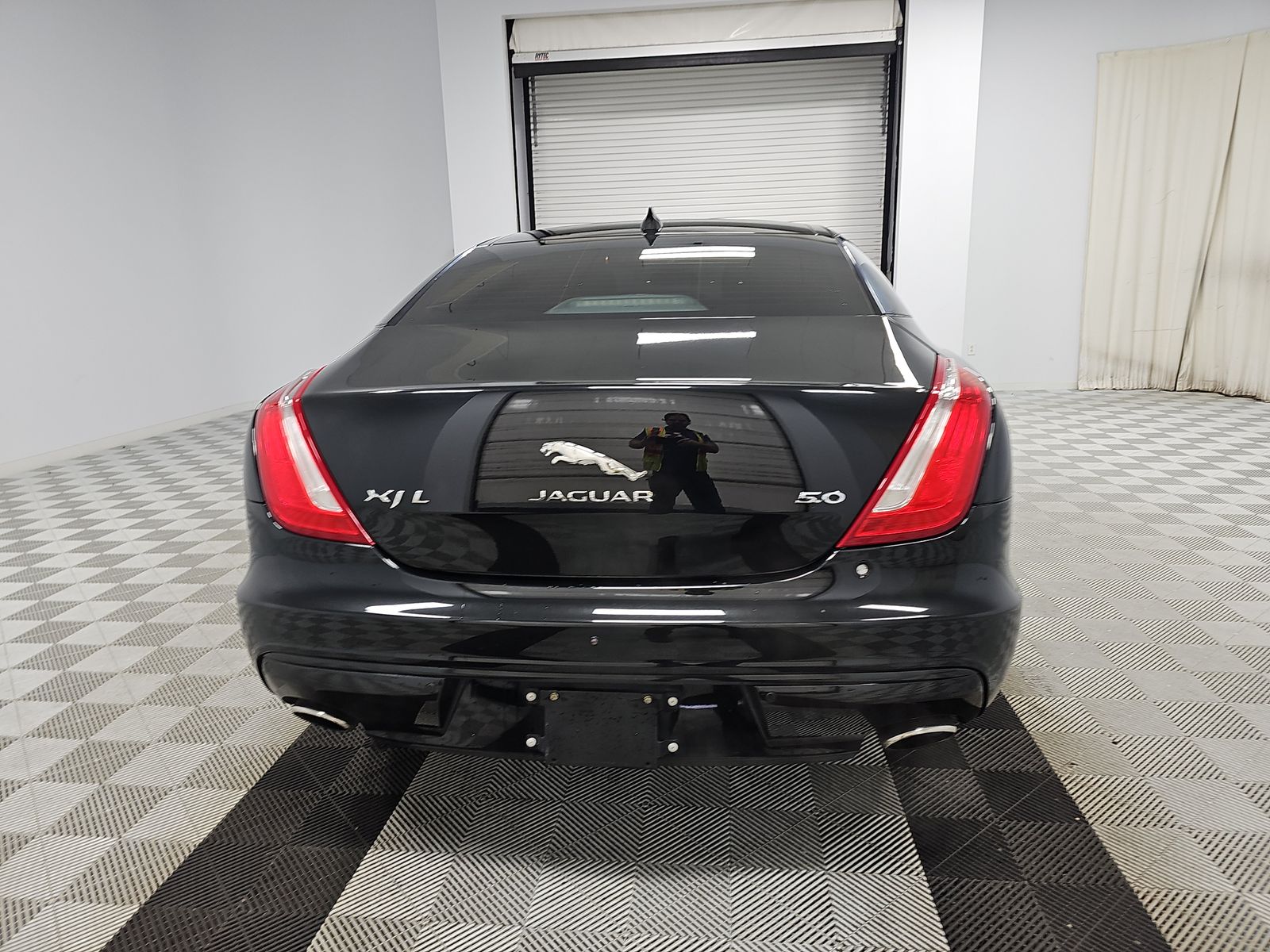 2016 Jaguar XJ L Supercharged RWD