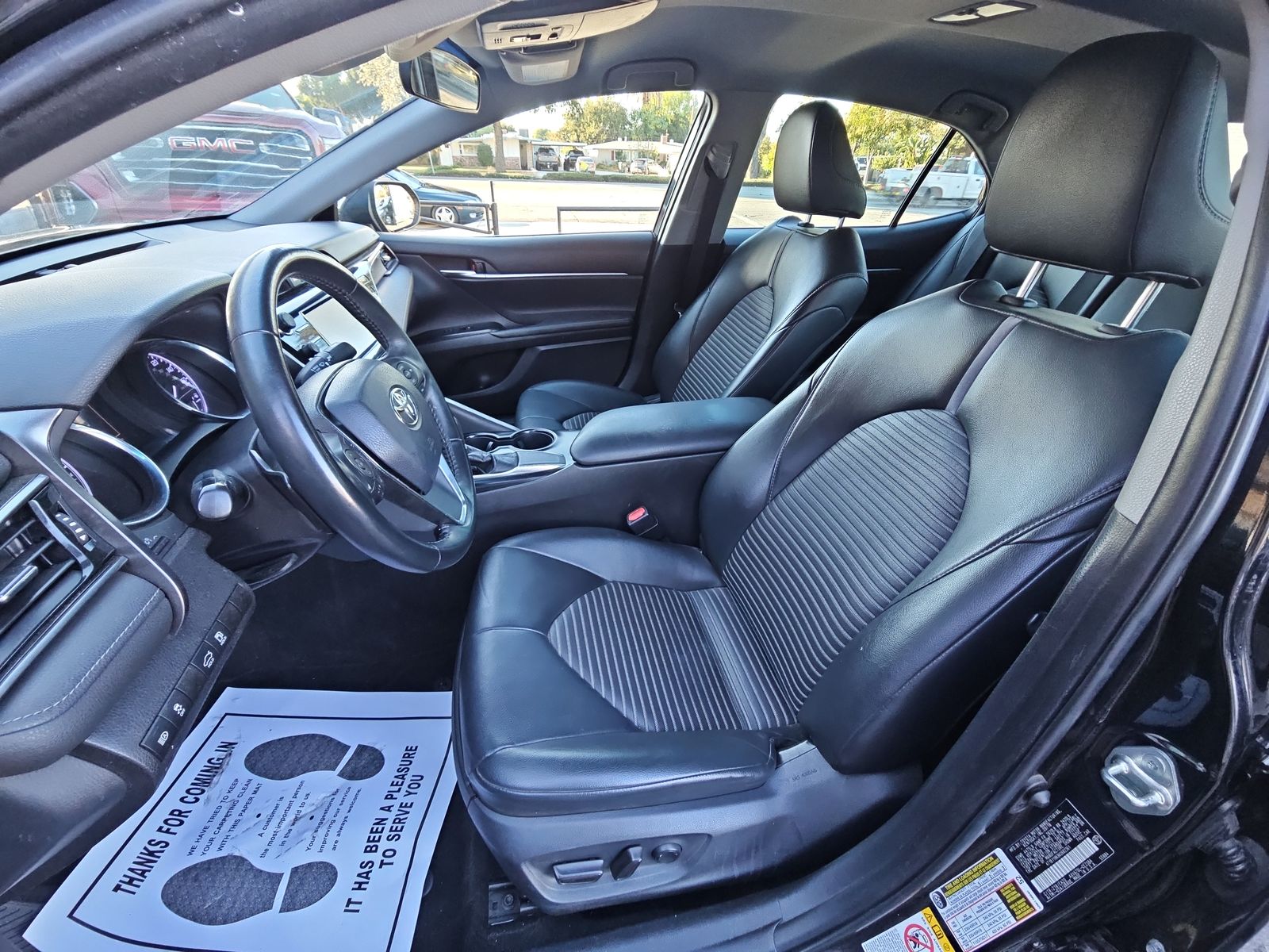 2019 Toyota Camry SE FWD