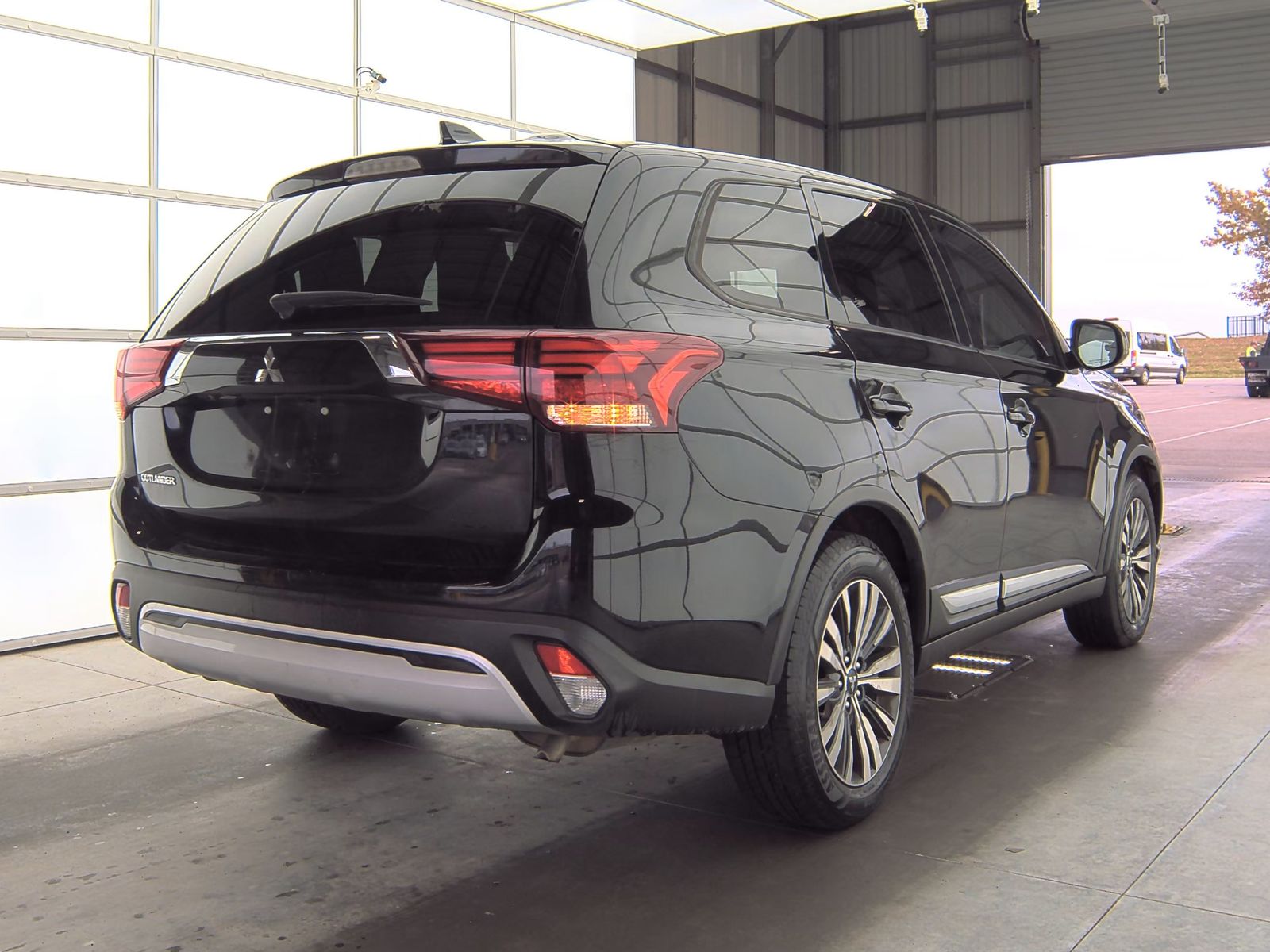 2020 Mitsubishi Outlander ES FWD