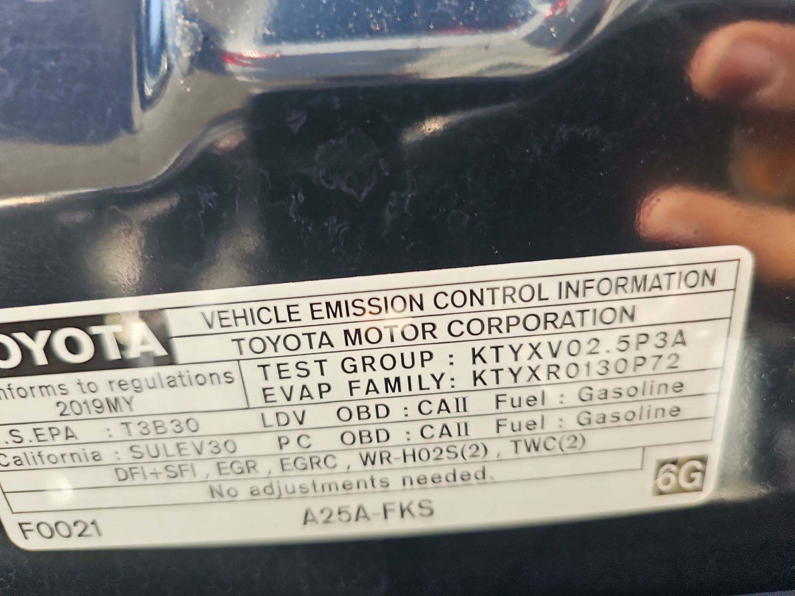 2019 Toyota Camry SE FWD