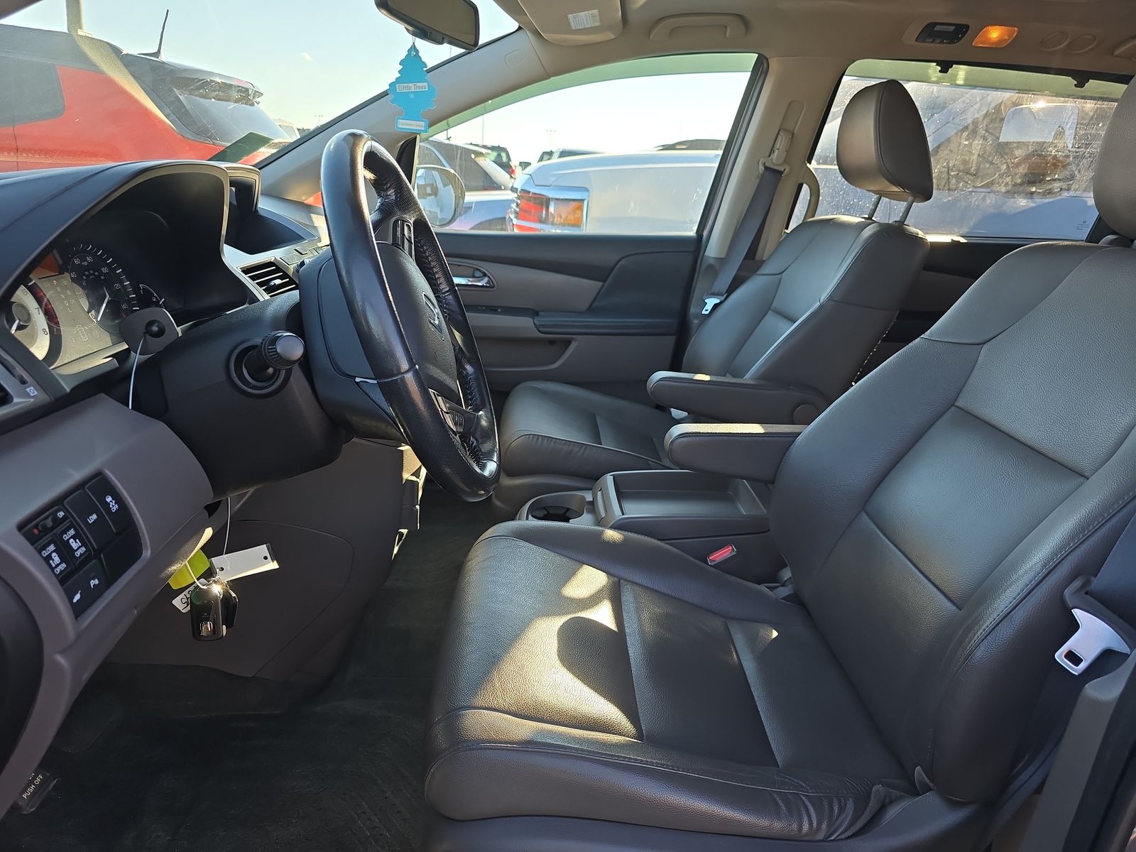 2016 Honda Odyssey Touring FWD