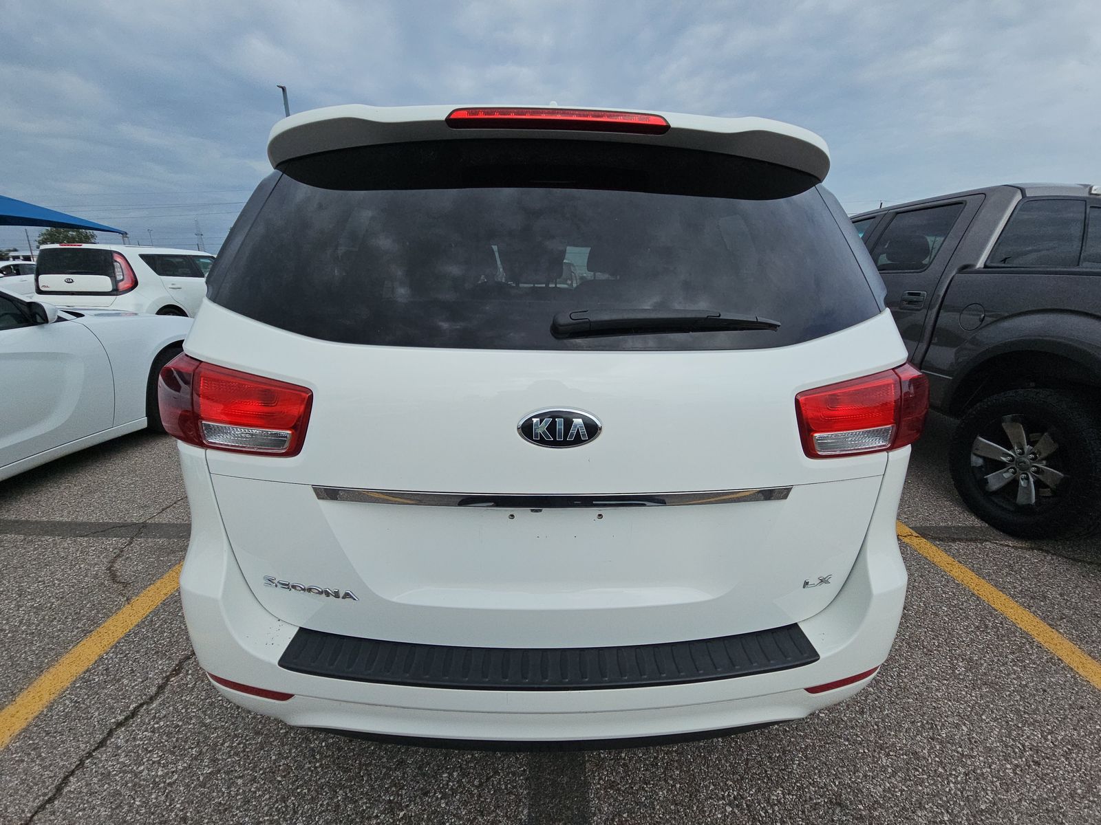 2017 Kia Sedona LX FWD