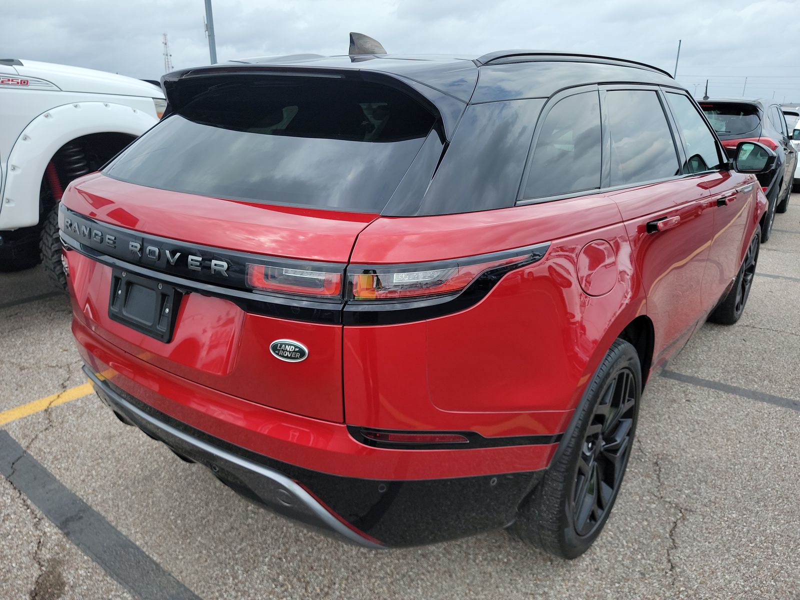 2019 Land Rover Range Rover Velar R-Dynamic SE AWD