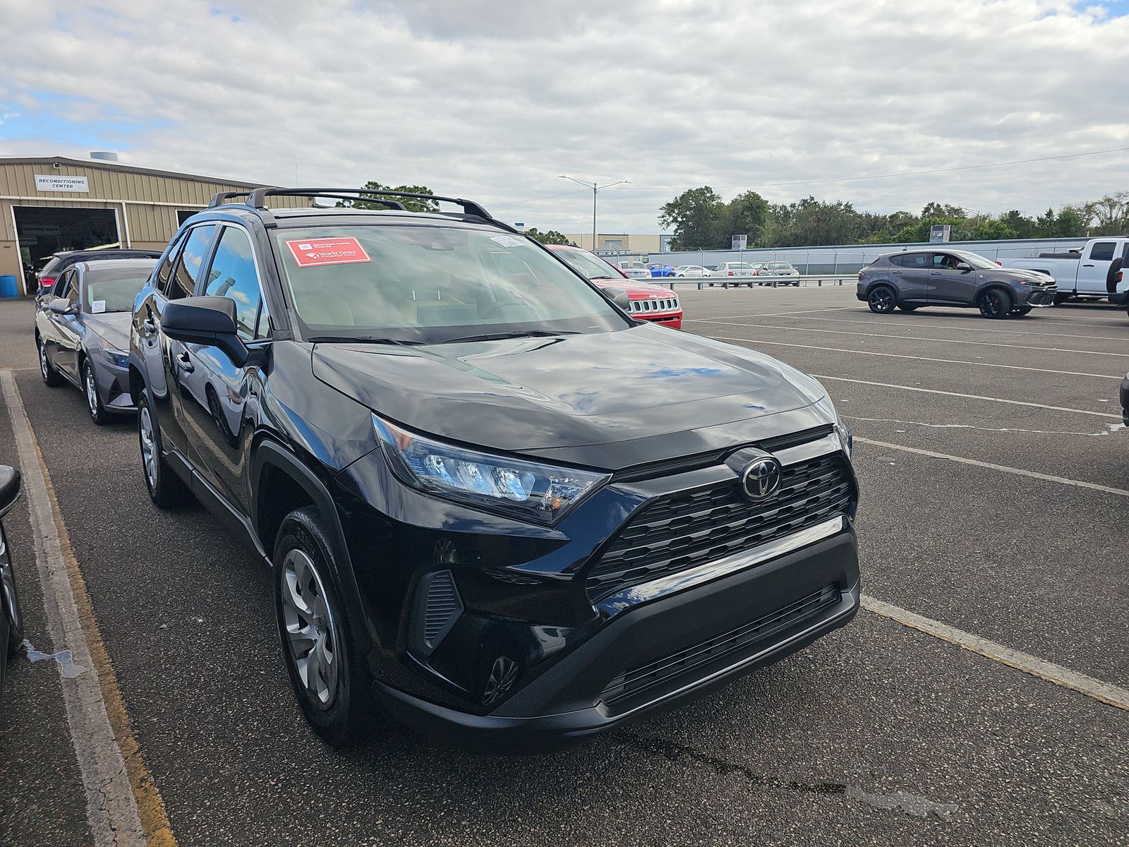 2021 Toyota RAV4 LE FWD