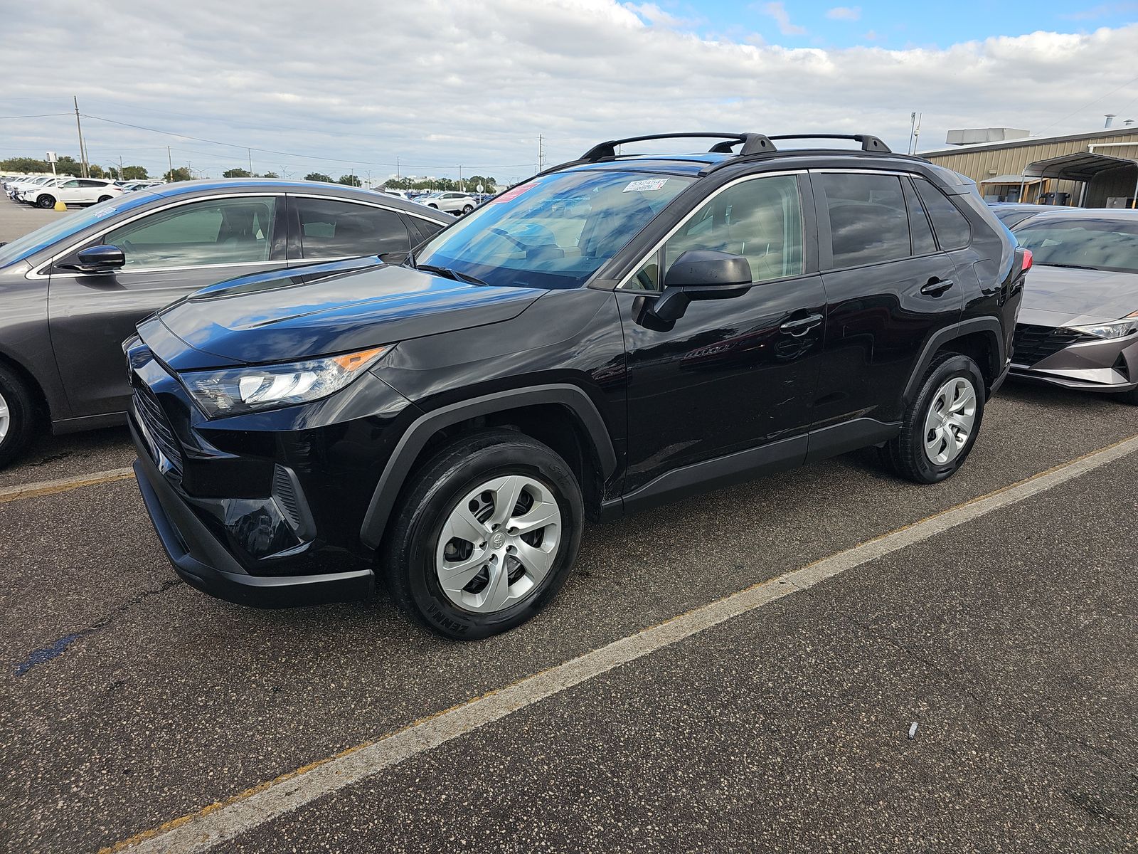 2021 Toyota RAV4 LE FWD