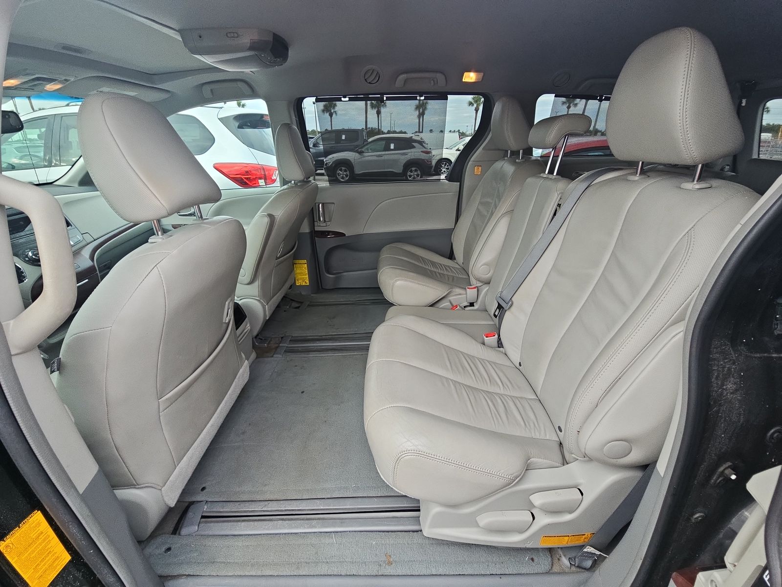 2013 Toyota Sienna XLE FWD