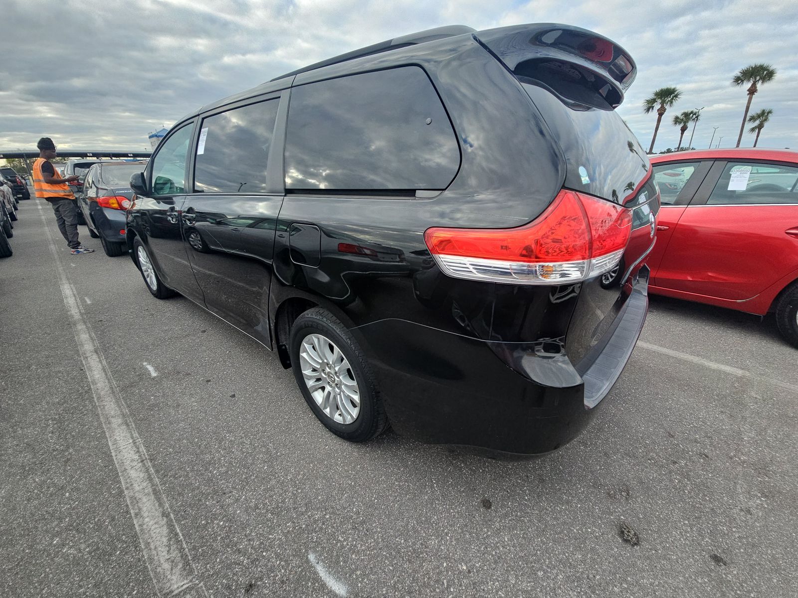 2013 Toyota Sienna XLE FWD