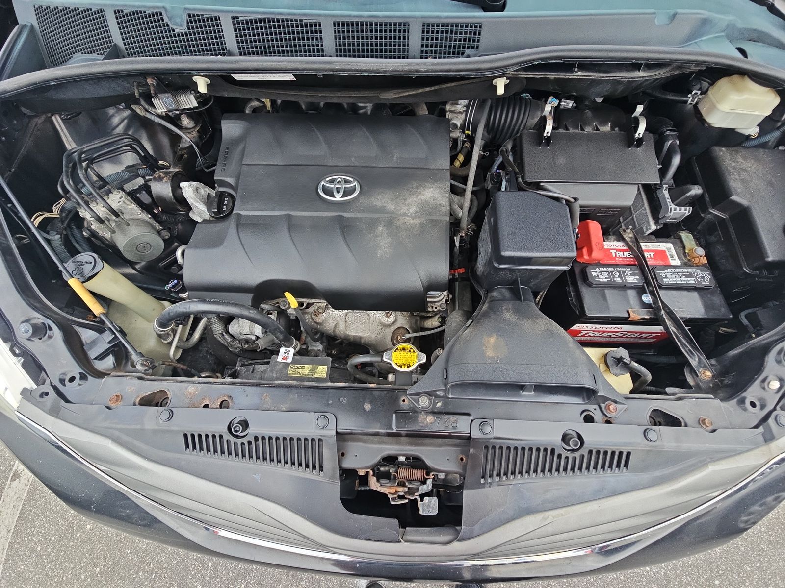 2013 Toyota Sienna XLE FWD