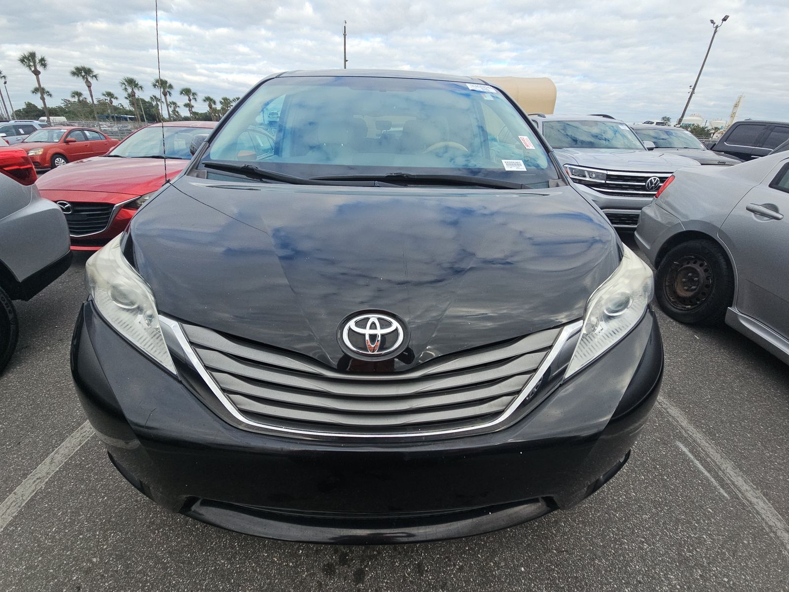 2013 Toyota Sienna XLE FWD