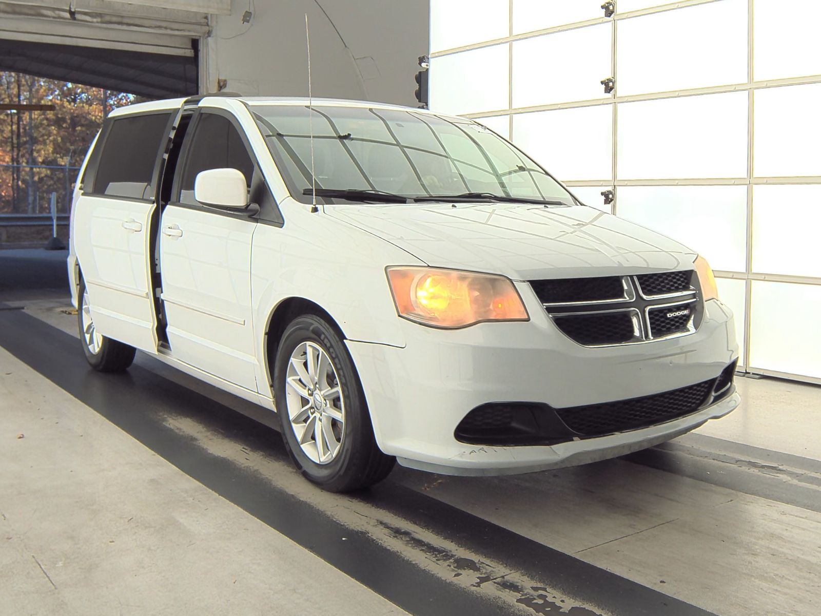 2014 Dodge Grand Caravan SXT FWD