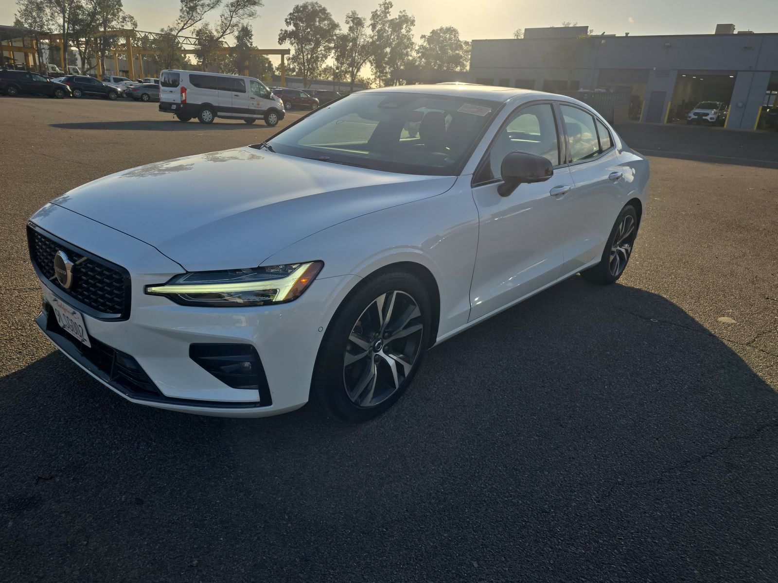 2024 Volvo S60 B5 Plus Dark