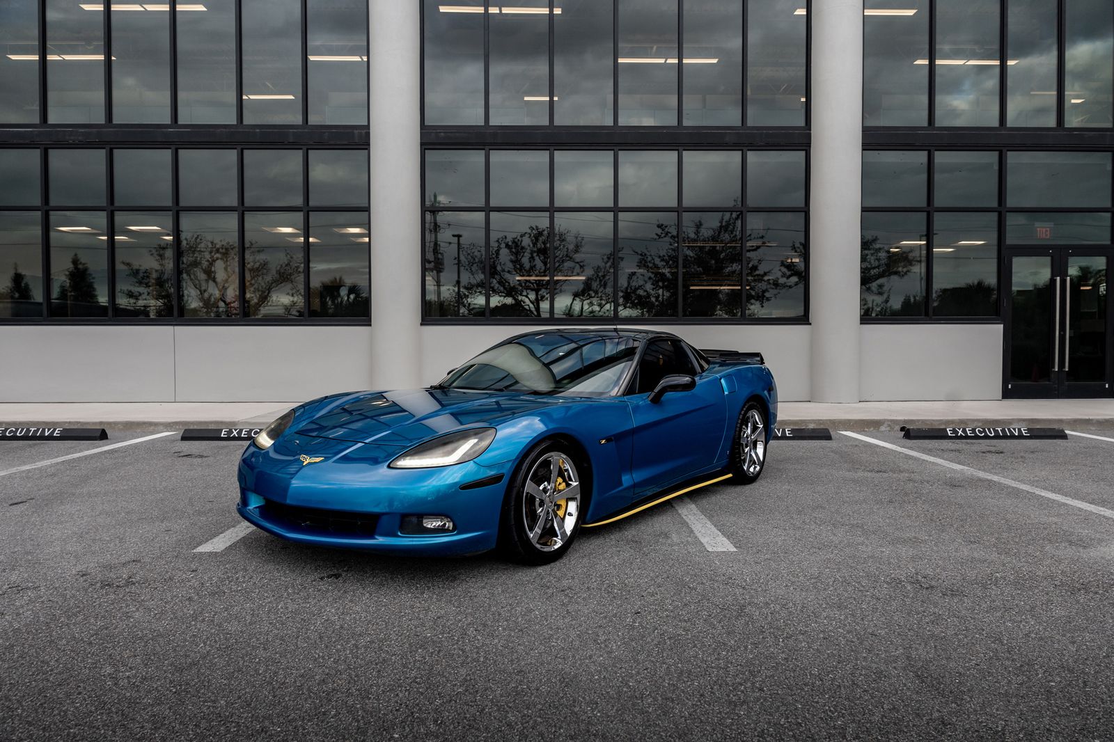 Chevrolet Corvette Coupe 3LT снимка Chevrolet Corvette Coupe 3LT
