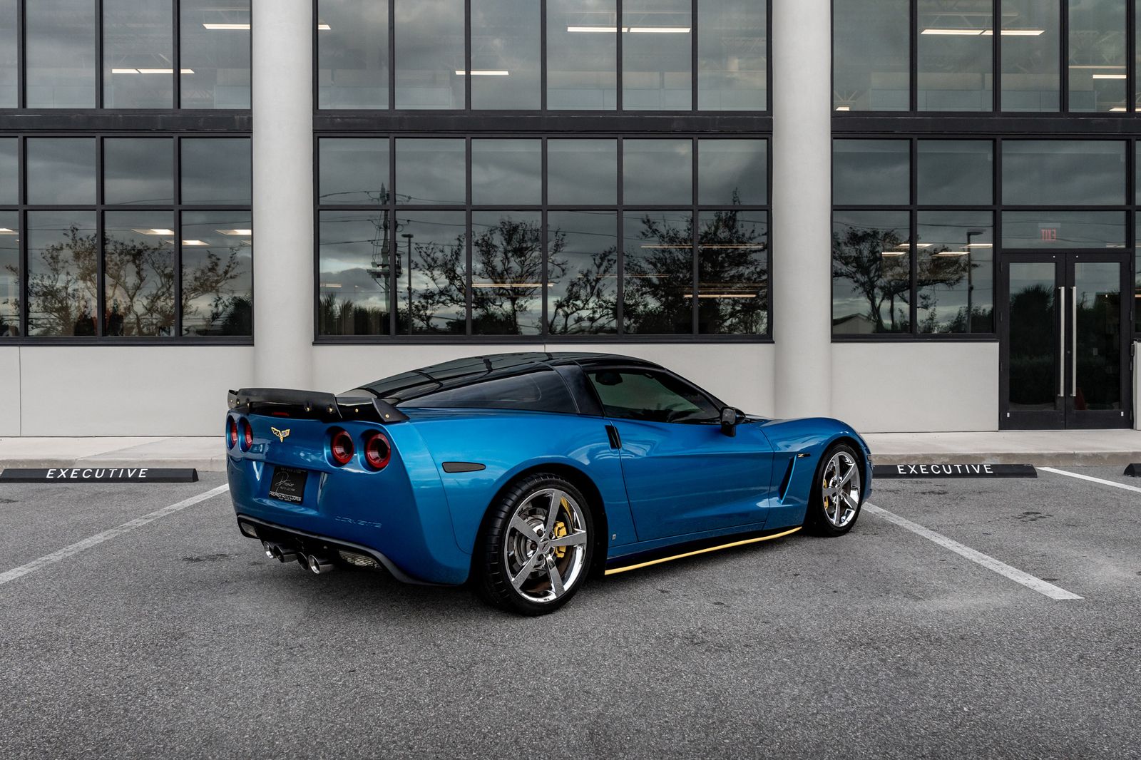 Chevrolet Corvette Coupe 3LT снимка Chevrolet Corvette Coupe 3LT