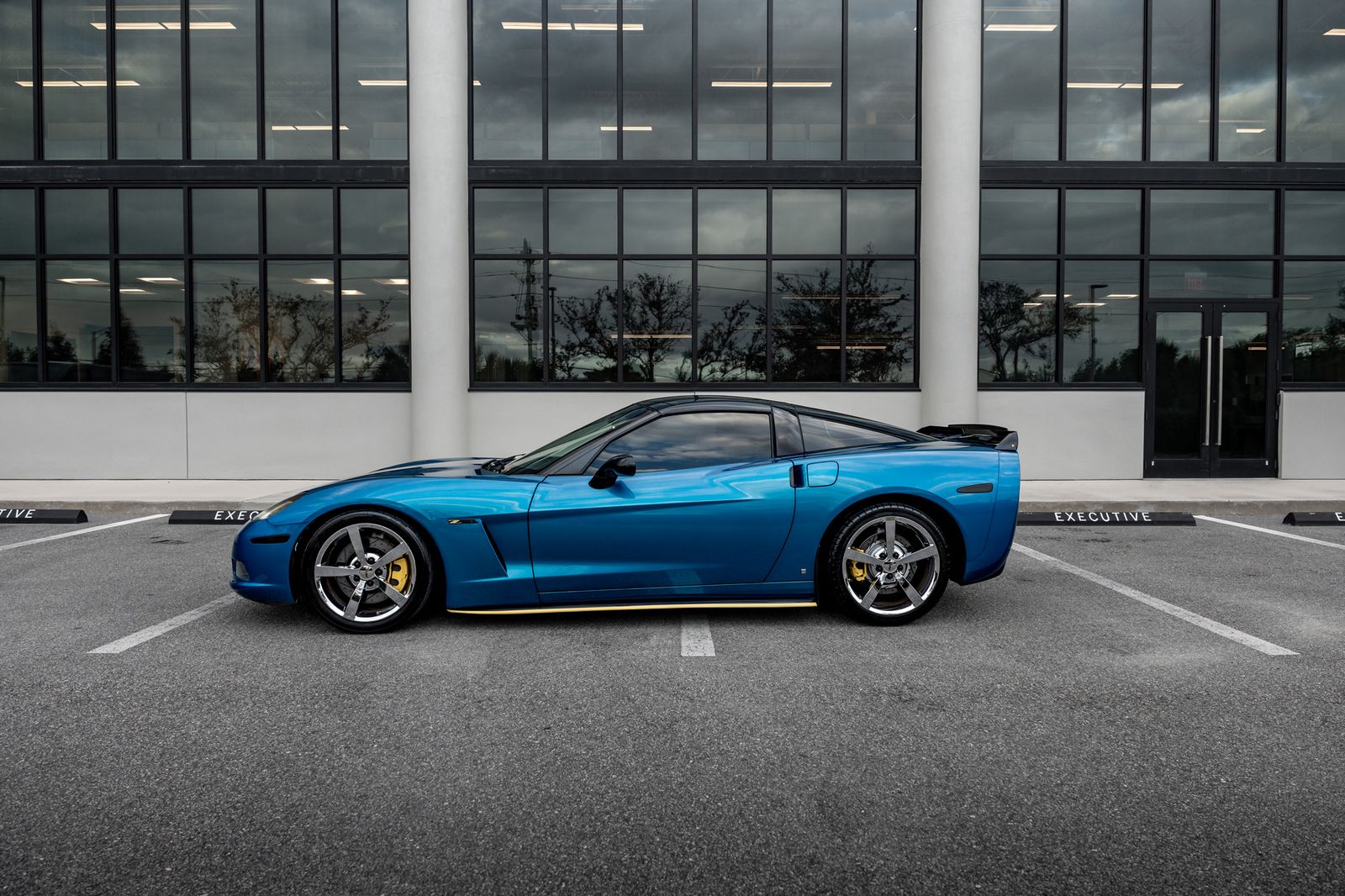 Chevrolet Corvette Coupe 3LT снимка Chevrolet Corvette Coupe 3LT