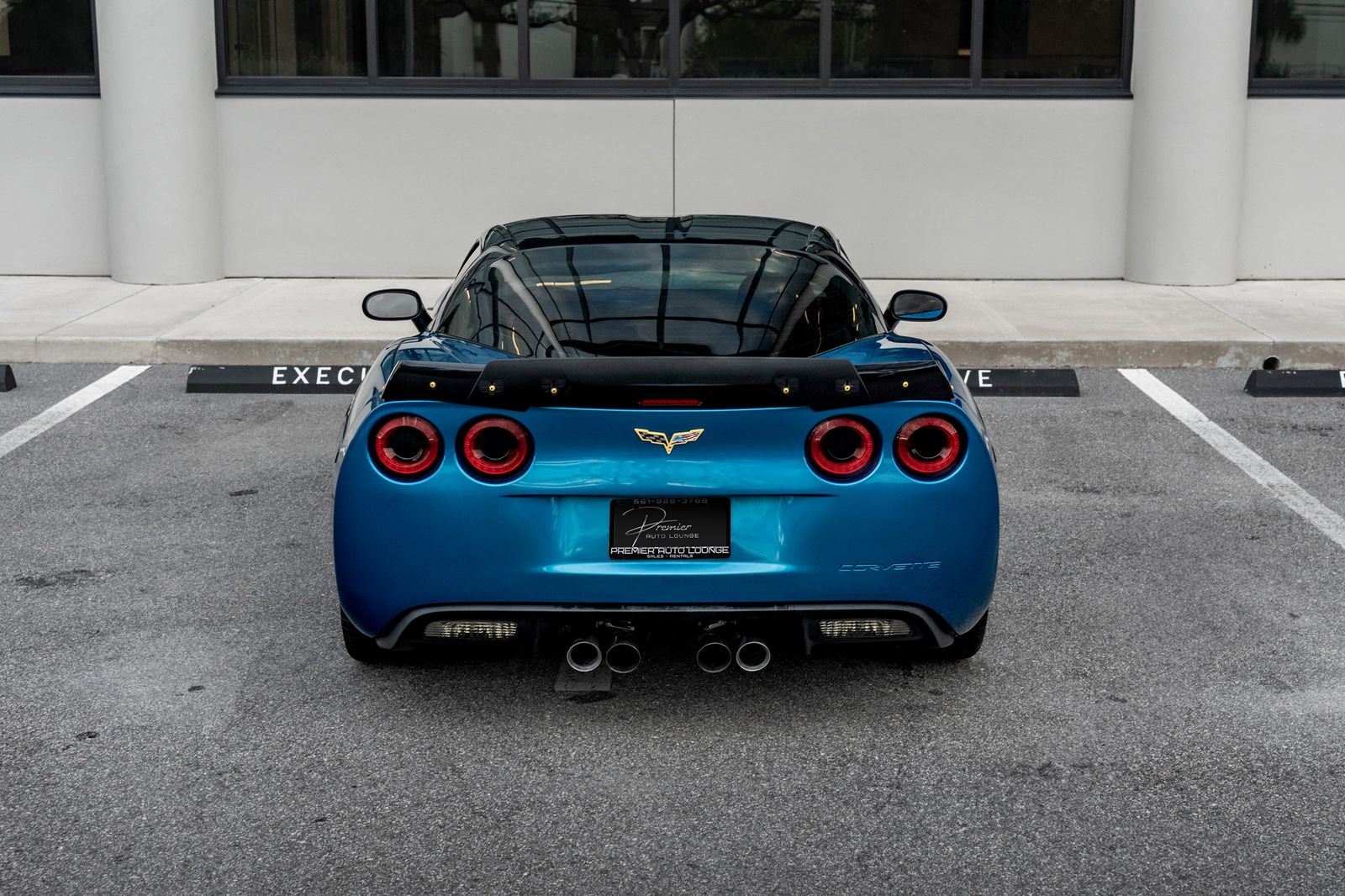 Chevrolet Corvette Coupe 3LT снимка Chevrolet Corvette Coupe 3LT