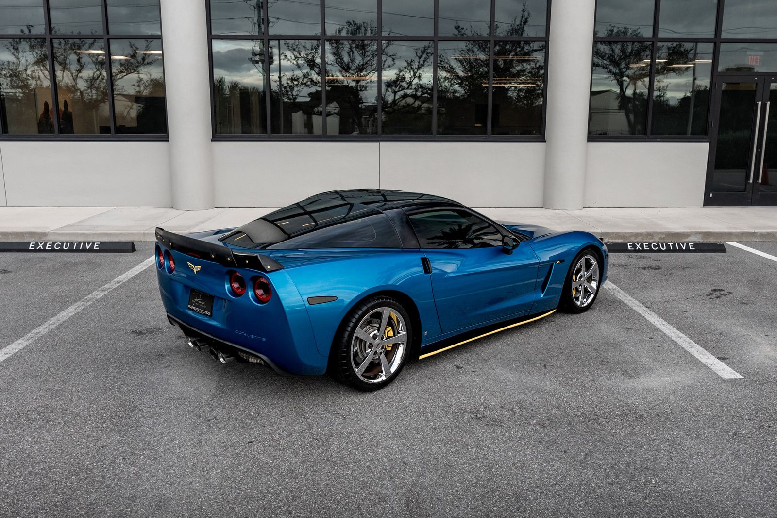 Chevrolet Corvette Coupe 3LT снимка Chevrolet Corvette Coupe 3LT