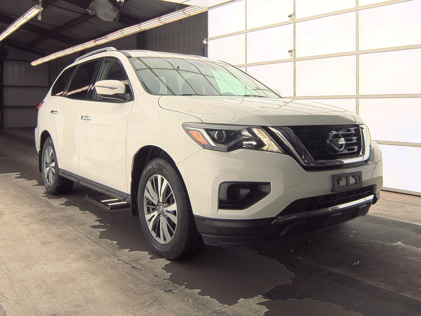 2017 Nissan Pathfinder S FWD