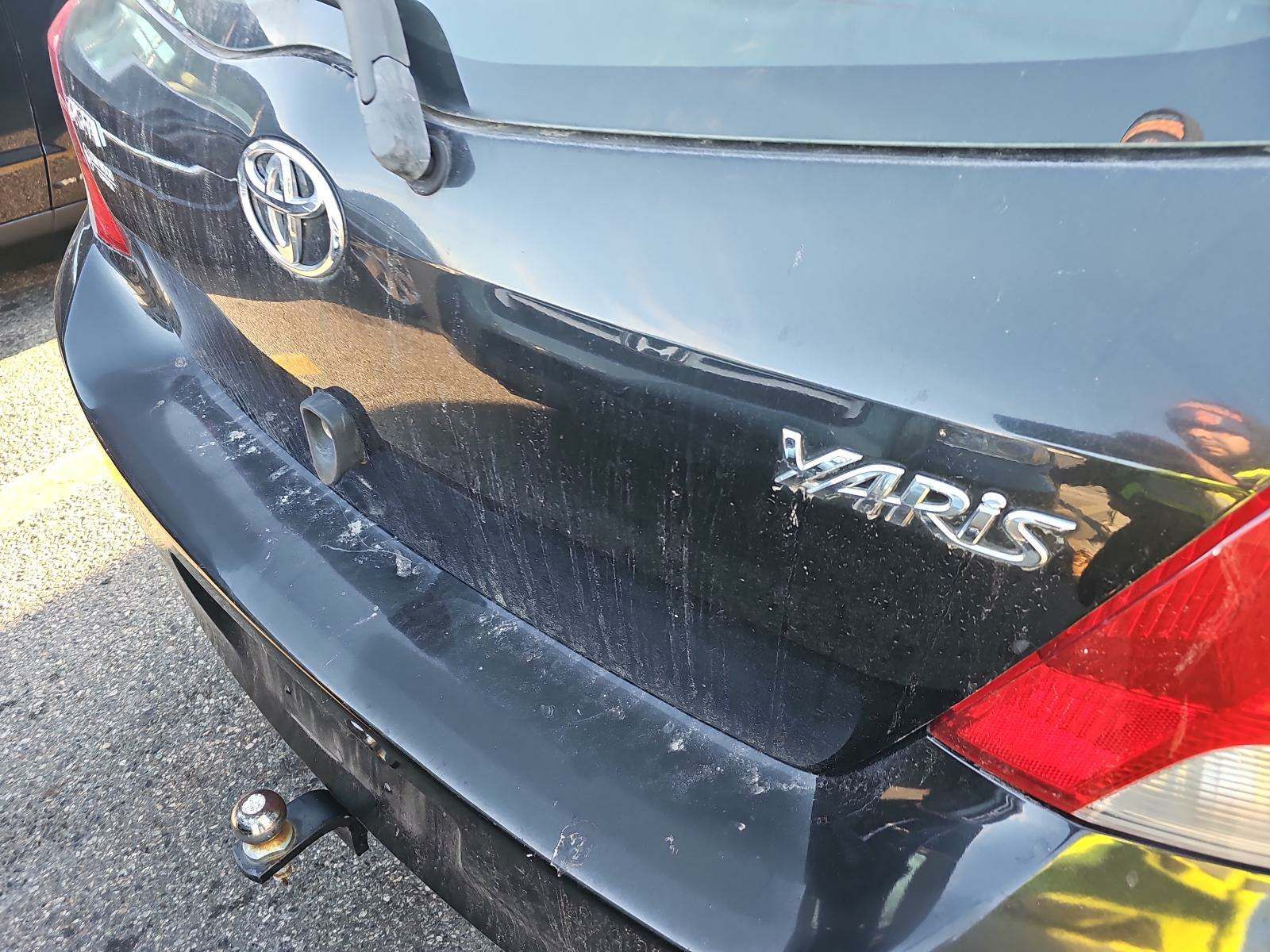 2011 Toyota Yaris Base FWD